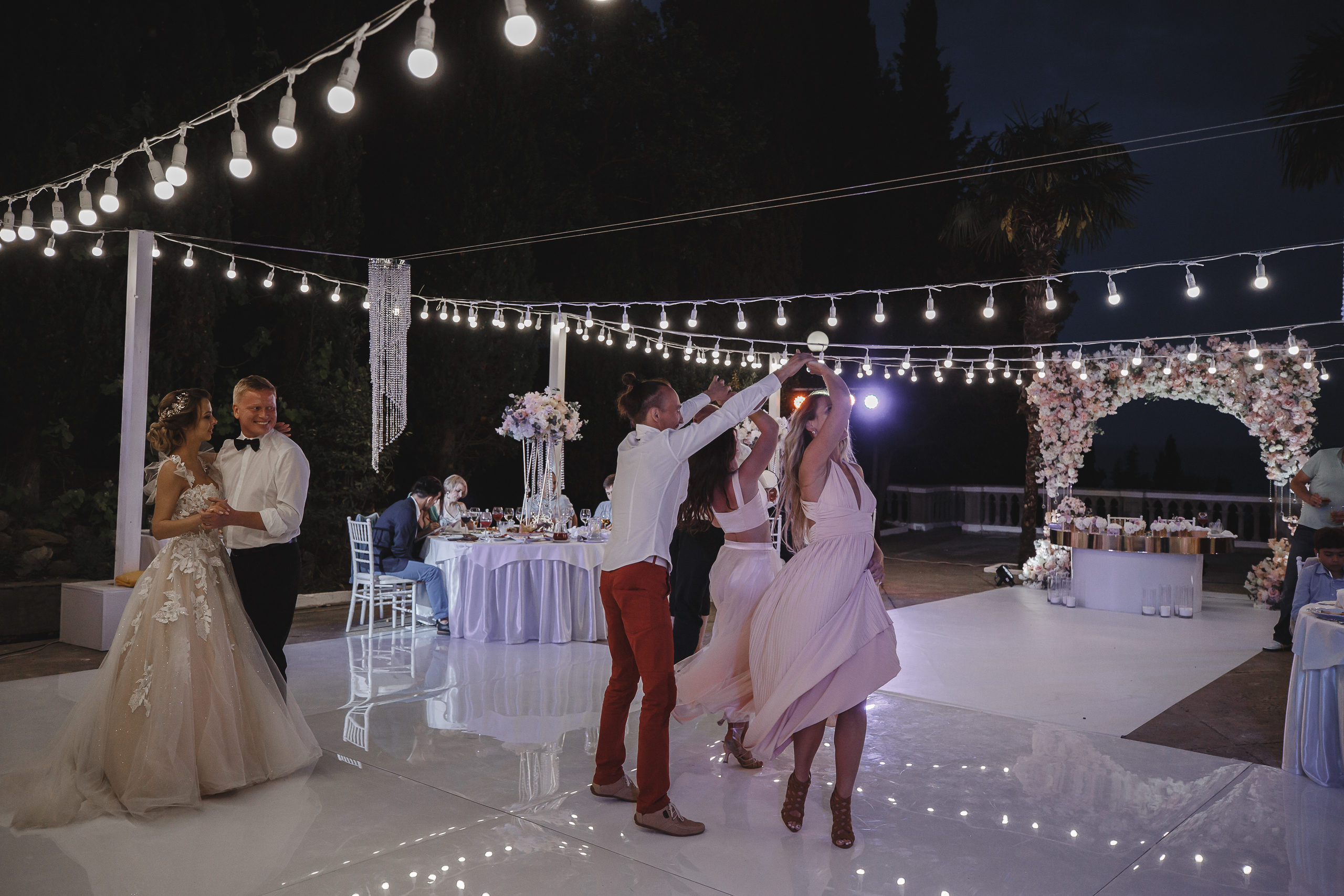 Красивая свадьба в Мелассе. Свадебный фотограф в Крыму и Севастополе — Белов Виталий