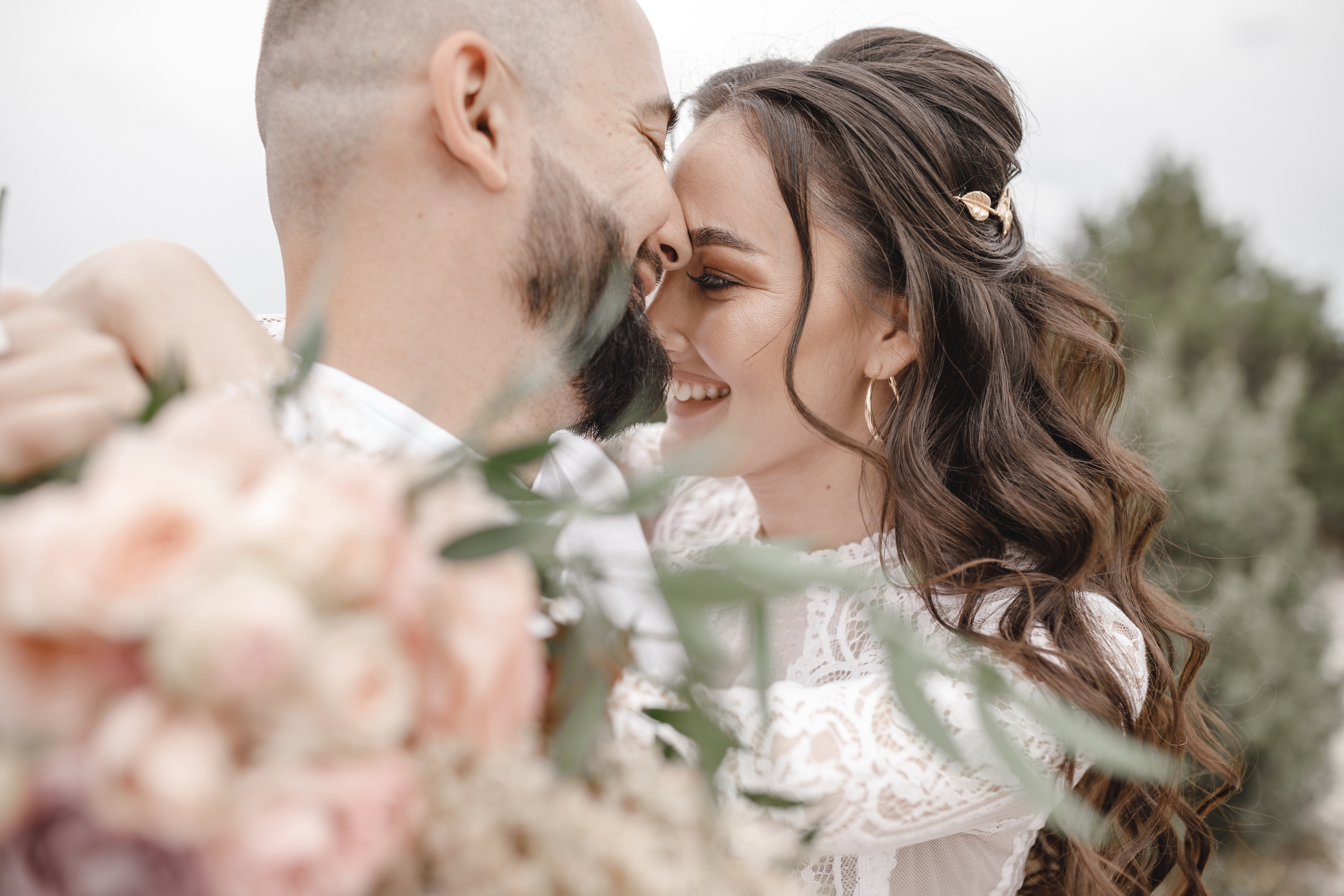 Фотосессия красивой пары в винограднике. Свадебный фотограф в Крыму и Севастополе — Белов Виталий