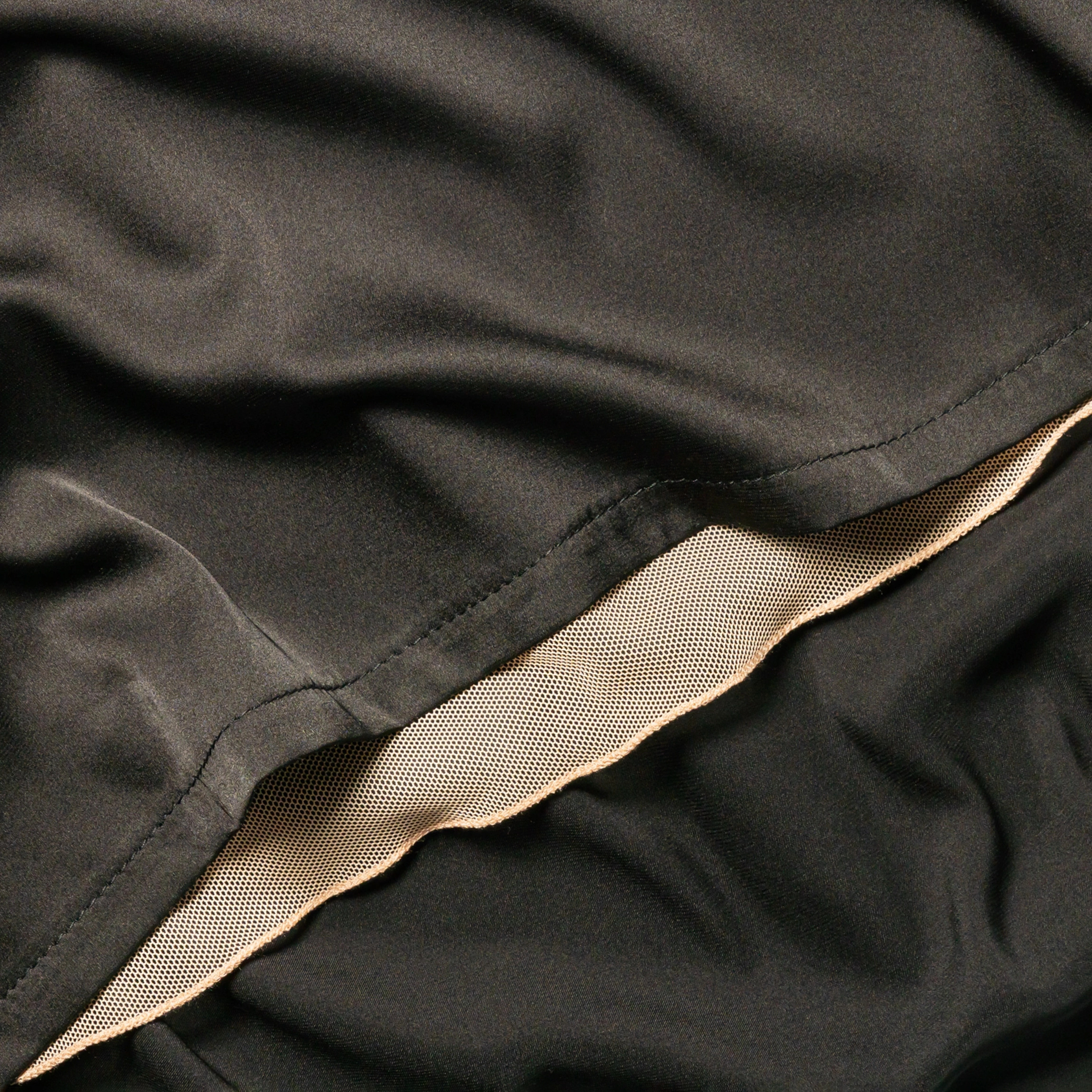 Подкладка платья-комбинации (сетка-стрейч).