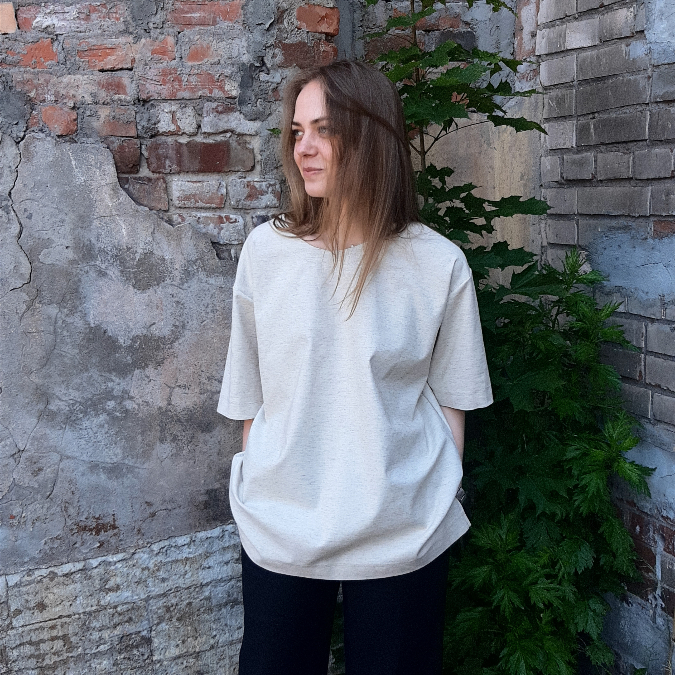 Льняная футболка oversize (разм.42-52). Цвет - меланж. Цена - 3100 руб.