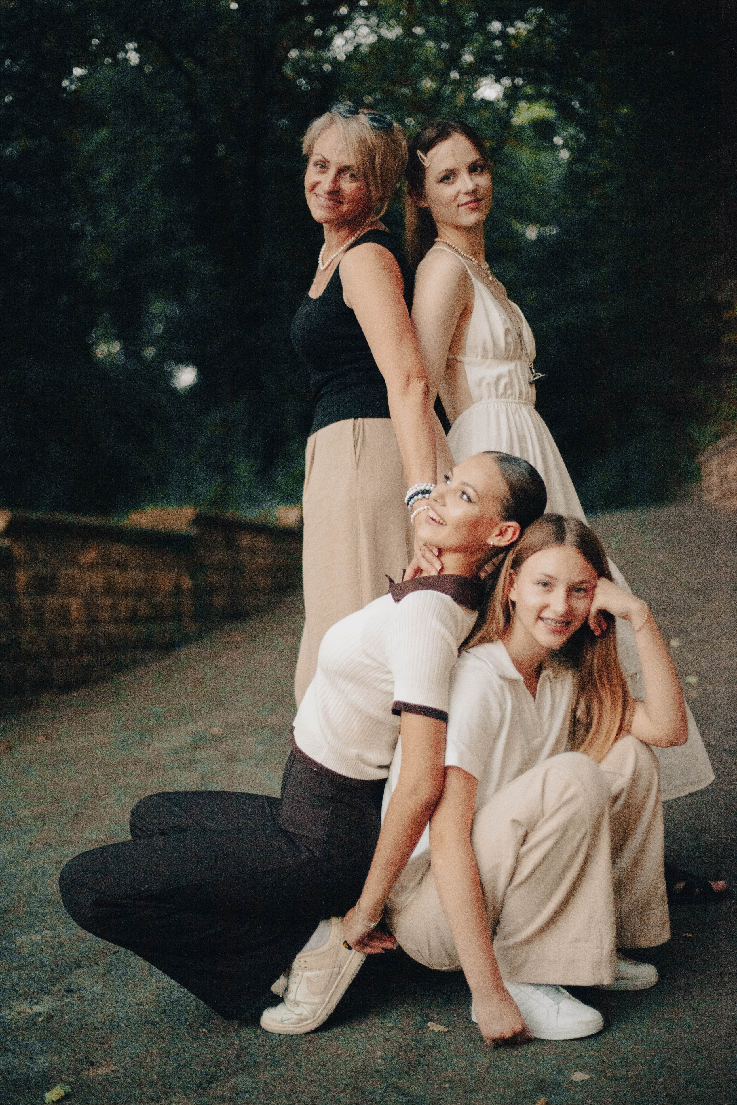 Абрау. Уличный фотограф Города N