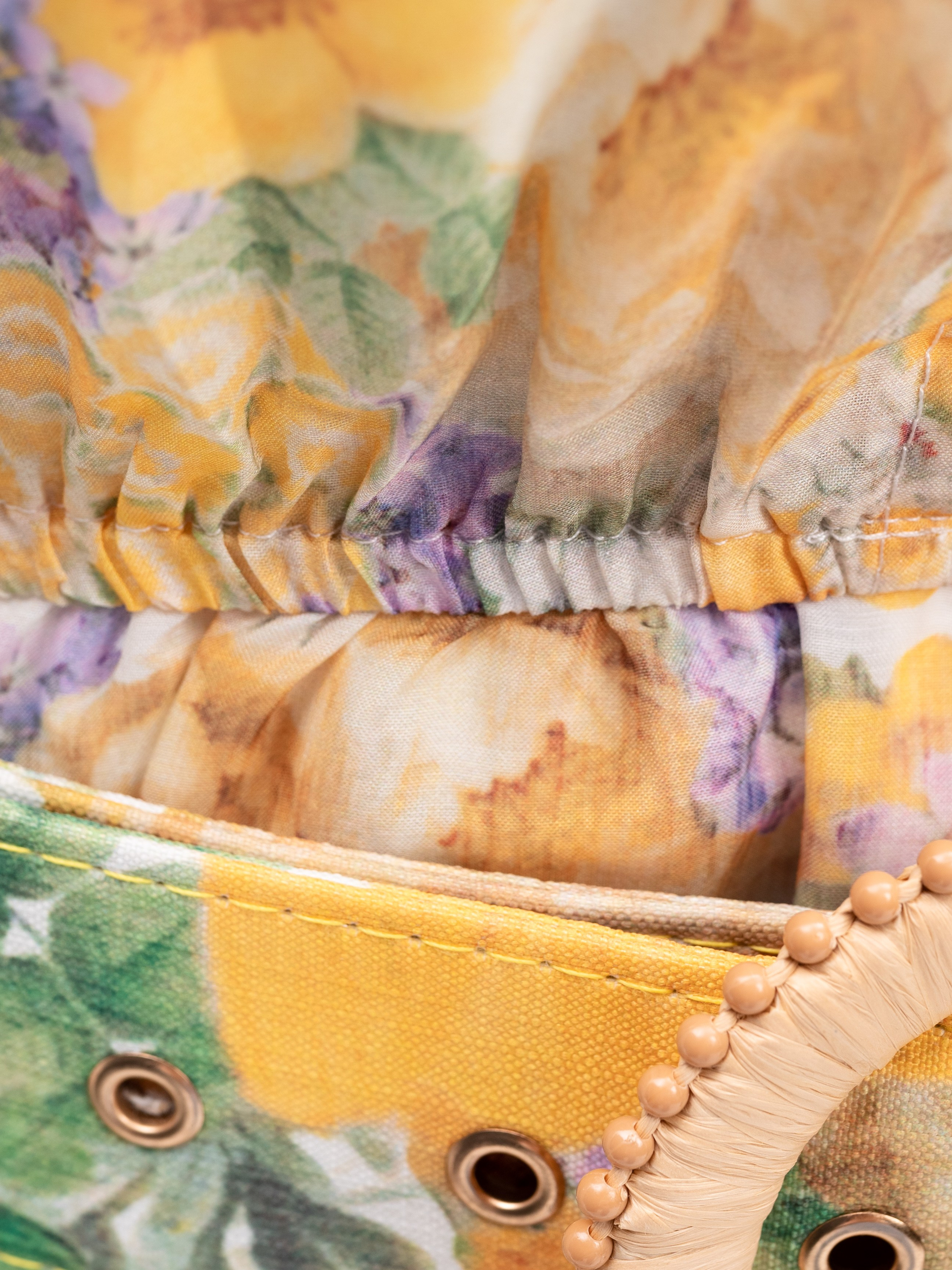 Платья. Предметный фотограф, фото для маркетплейсов Пятигорск, КМВ