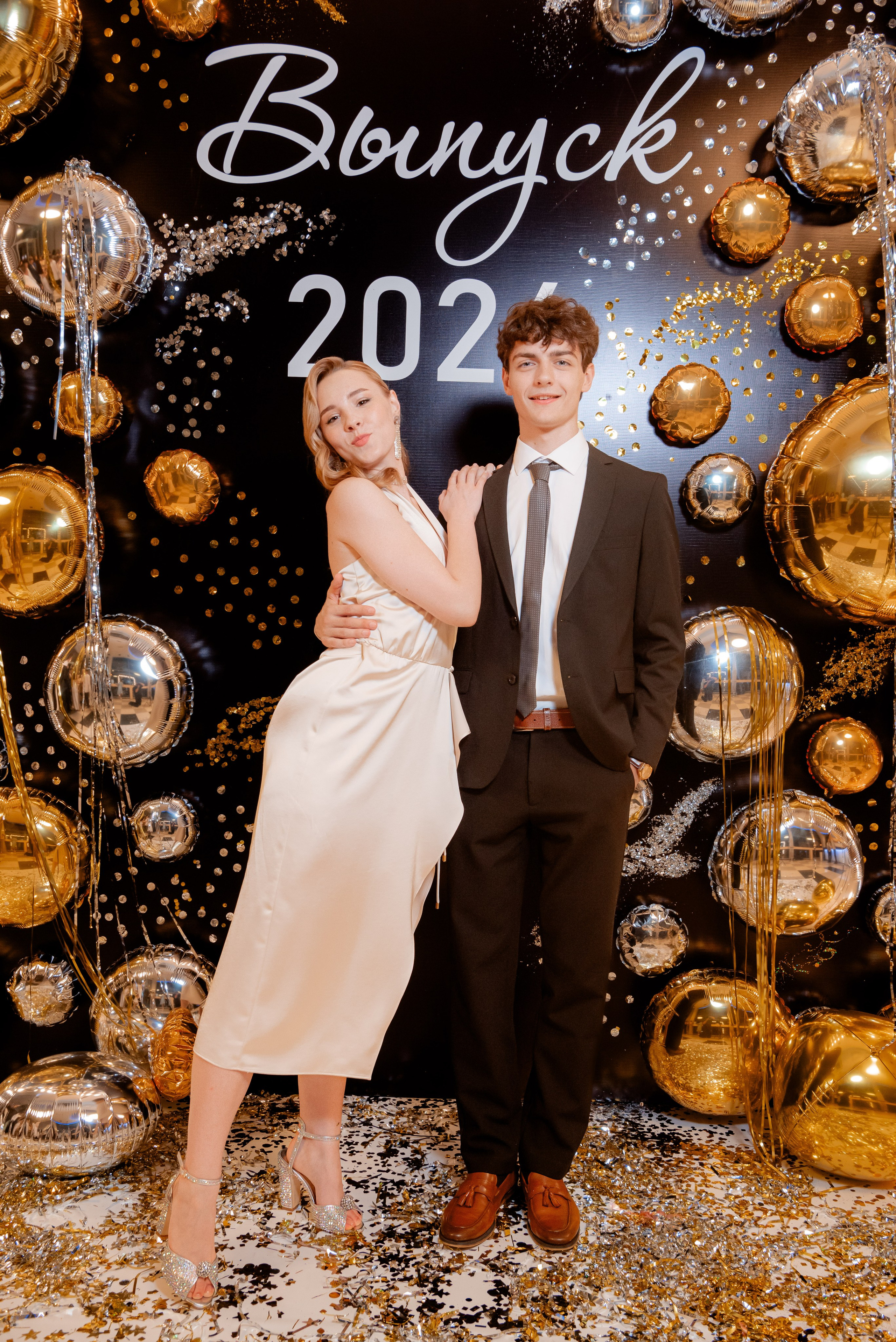 5 Лицей. Вручение и Банкет. Музкомедия и Сити Холл. Фотограф в Волгограде и Волжском Александр Горбань