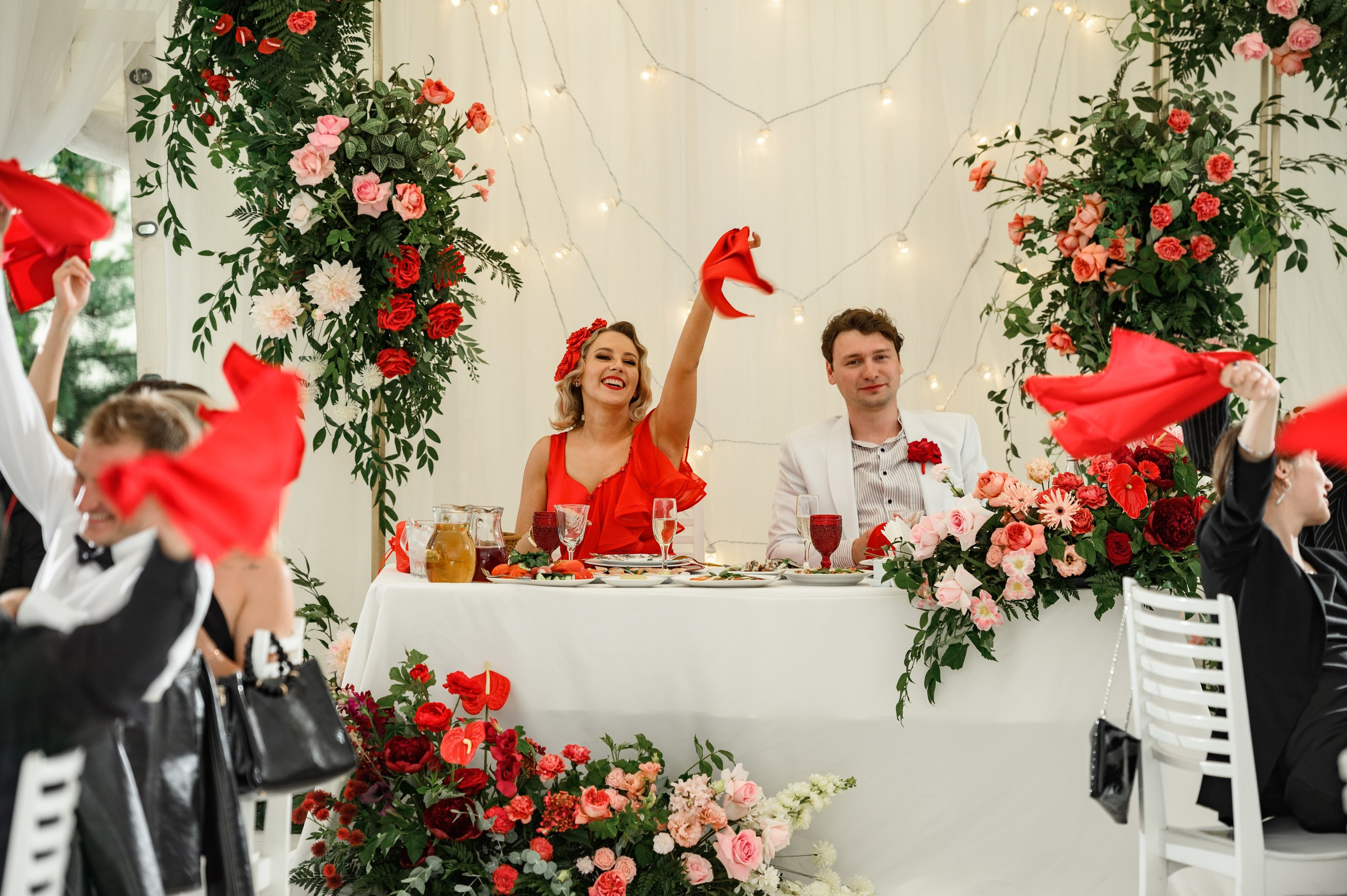 Свадьба в усадьбе Остров. Kirillova Studio — мастерская декора и событий Юли Кирилловой