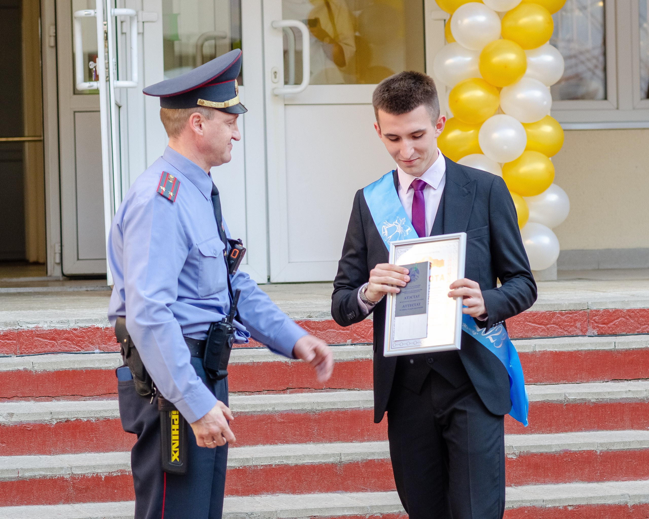 Выпускной 11 класс. Семейный фотограф на выписку из роддома и крещение Минск Настя Гришук