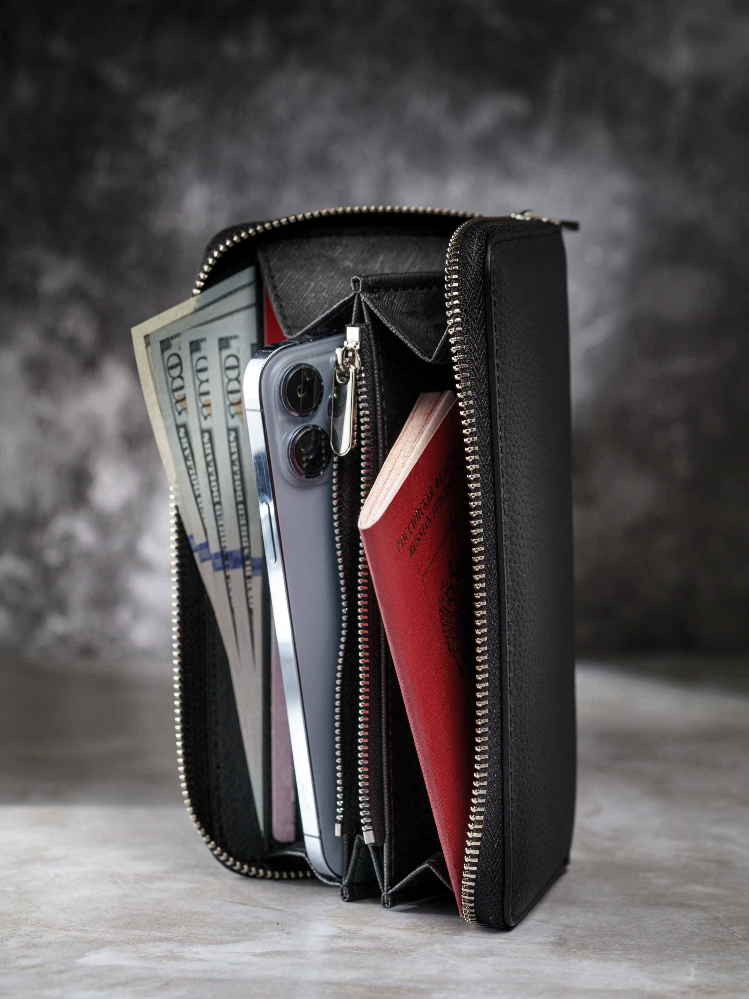 Съёмка кожгалантереи — фото и видео сумок, ремней, кошельков | KED Production. KED Production — продакшн из СПб. Создаём фото, видео и контент, который помогает брендам и селлерам продавать больше