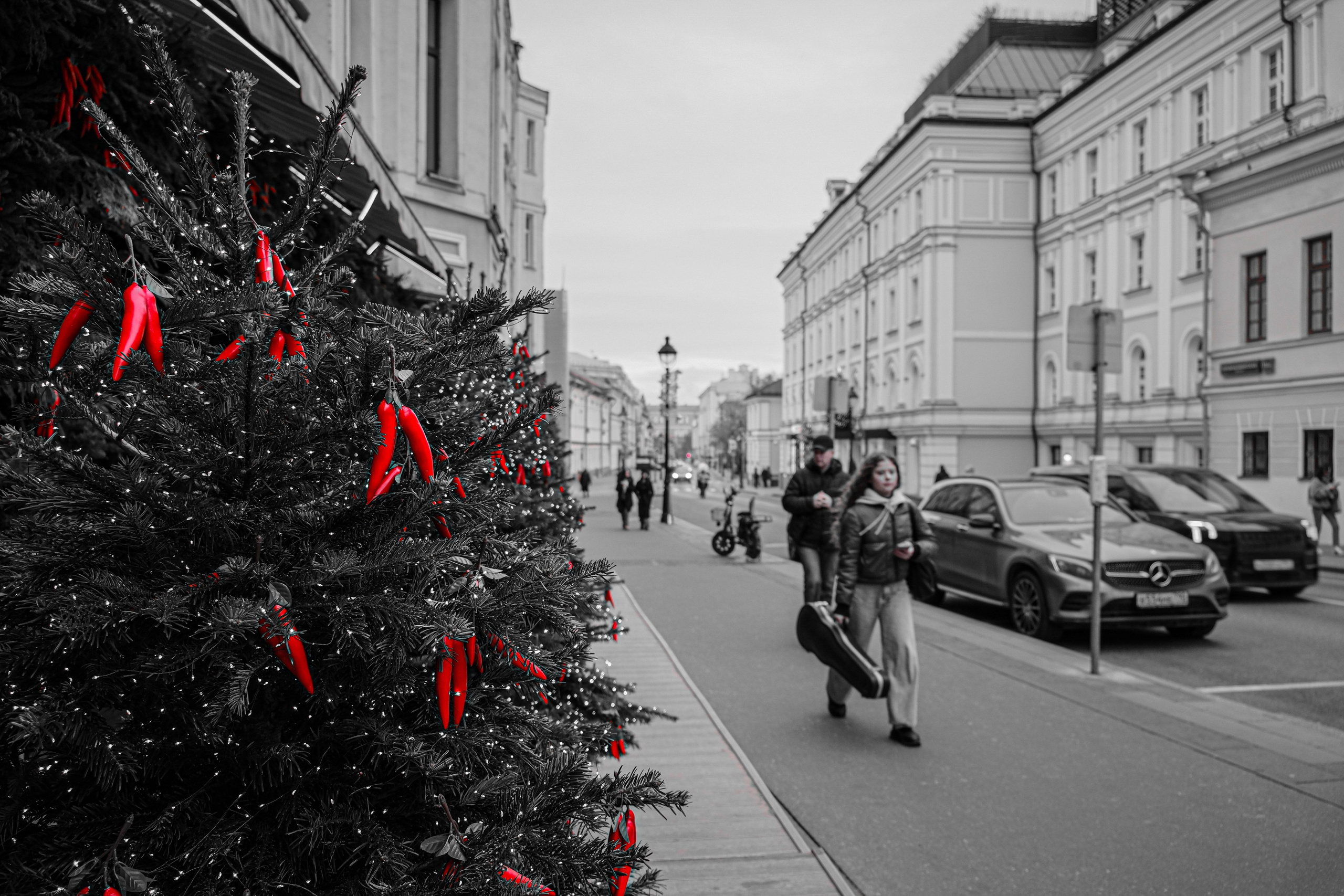 Селективный красный. Фотограф в Москве, фотожурналист Александр Малахов