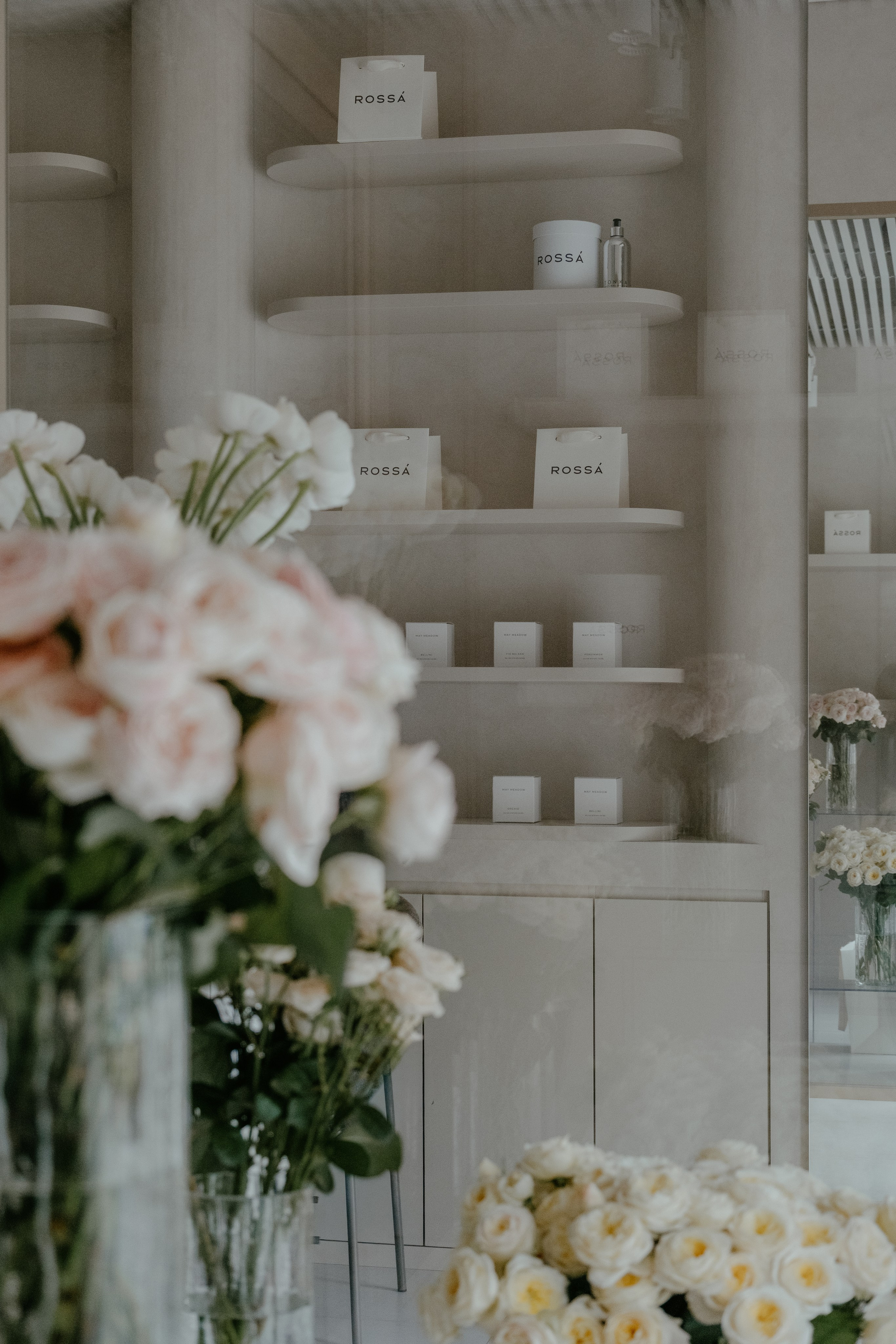 Rossa Store by Nachalo Design. Ekaterina Symidi. Interior Photographer