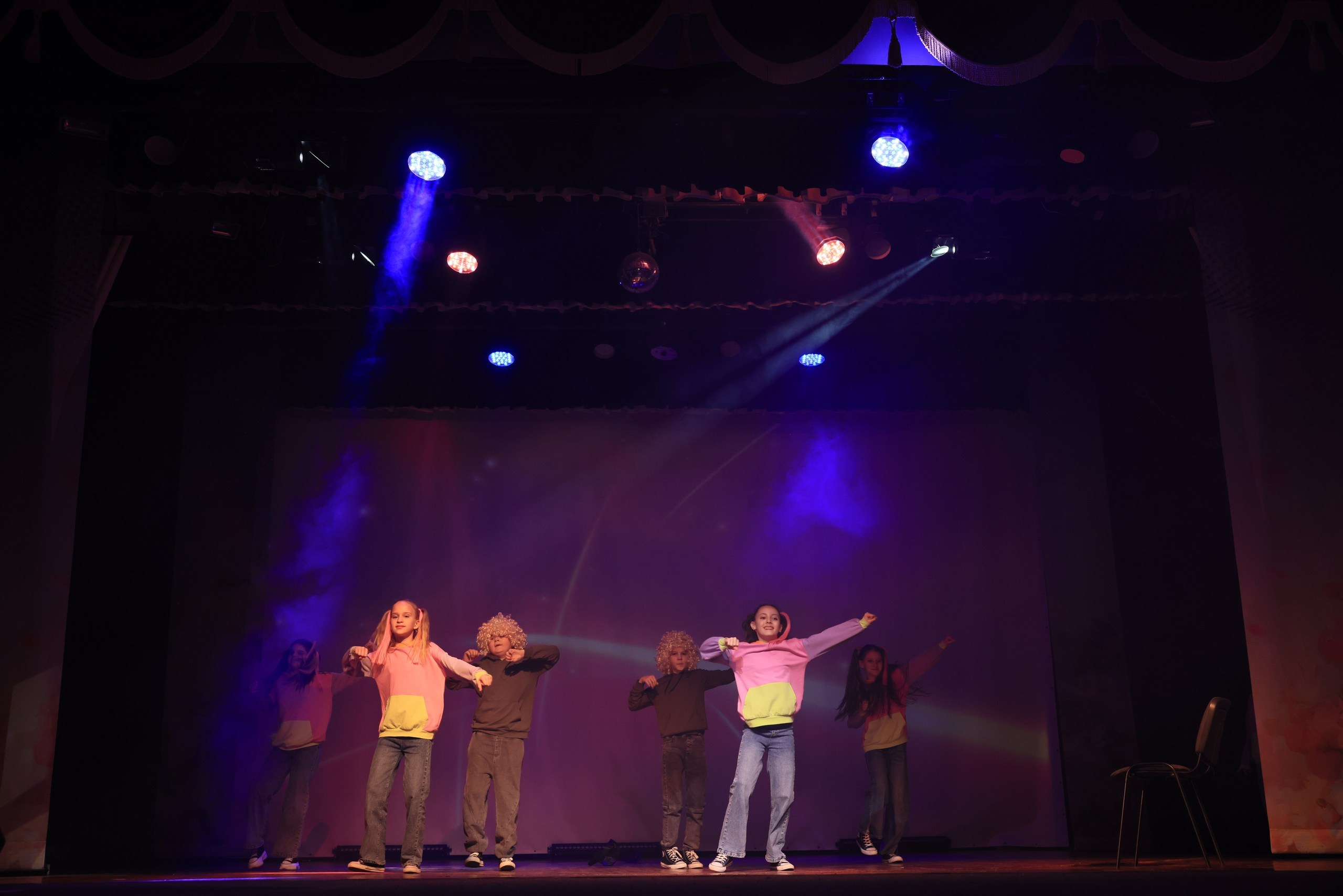 Концерт к 8 Марта в ДК «Металлург» г. Тула. Фотограф в Туле Крупский АнДРей. Фотостудия «КАДР71» в Туле