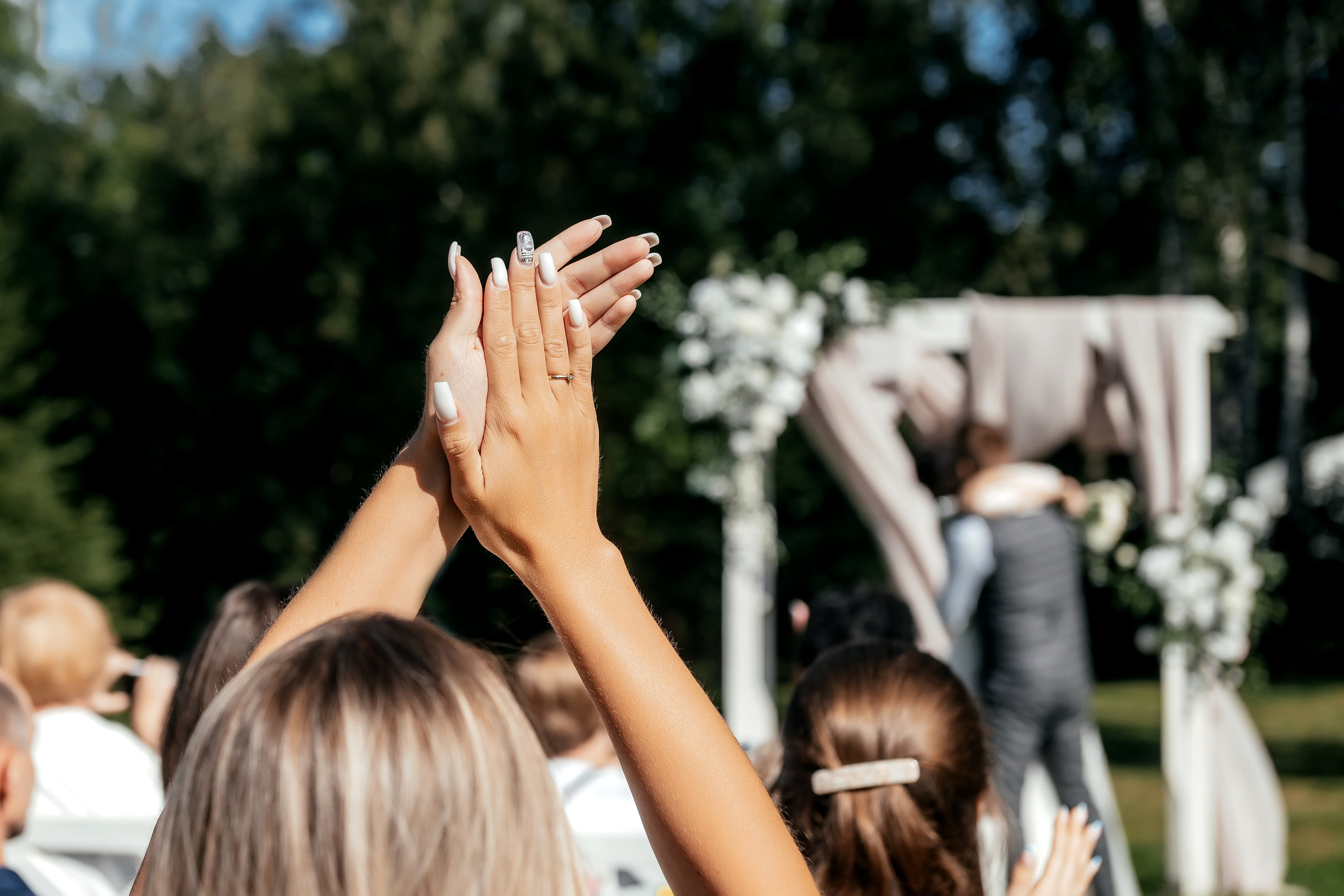 Медвежьи озера и любовь. Свадебная фотоистория. Свадебный и семейный фотограф Виктория Носачёва. Щелково, Москва и МО