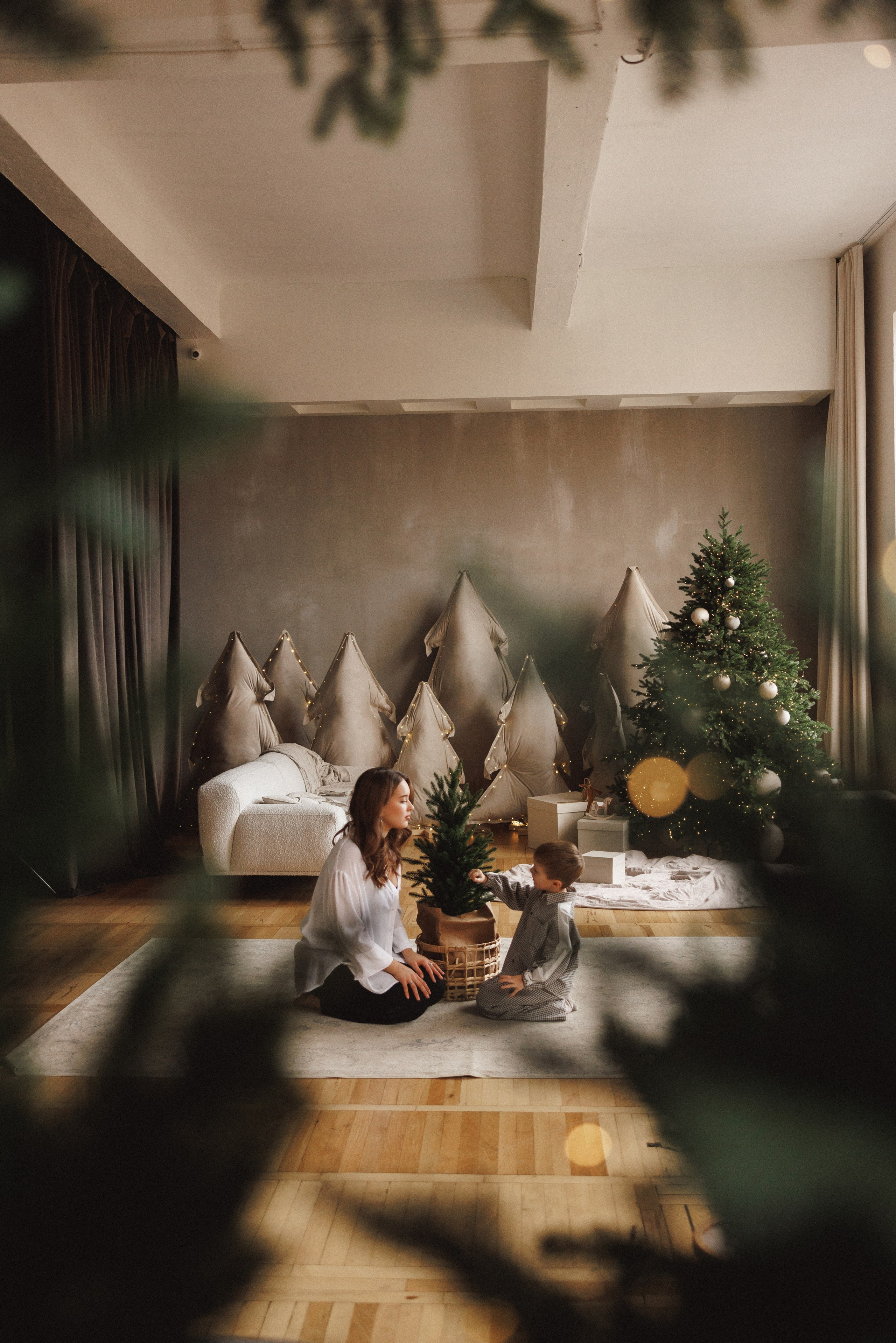 Семейная новогодняя фотосессия в фотостудии «Паркет», город Краснодар. Семейный и детский фотограф в Краснодаре Анна Трашкова