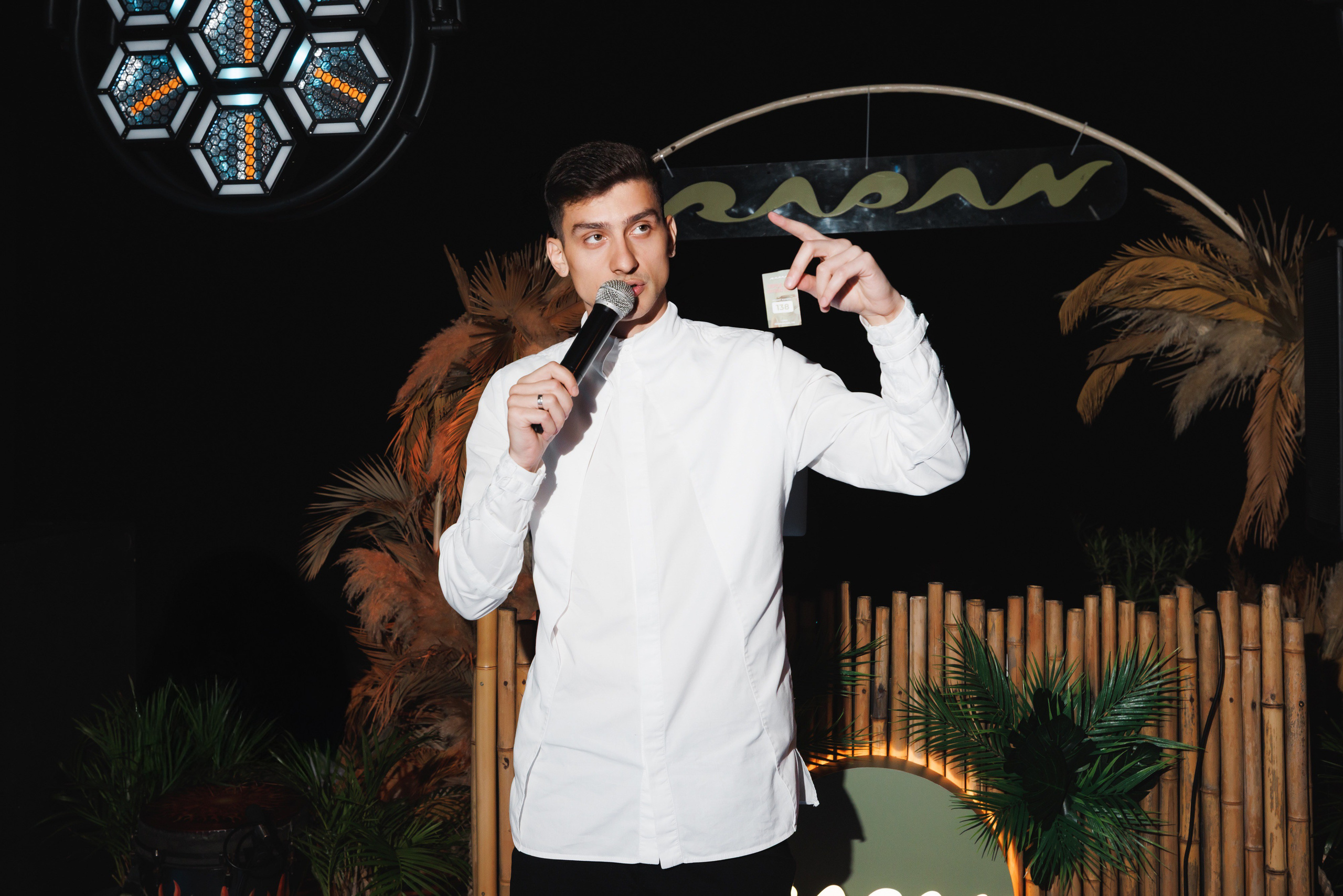 TROPICAL DISCO BIRTHDAY PARTY