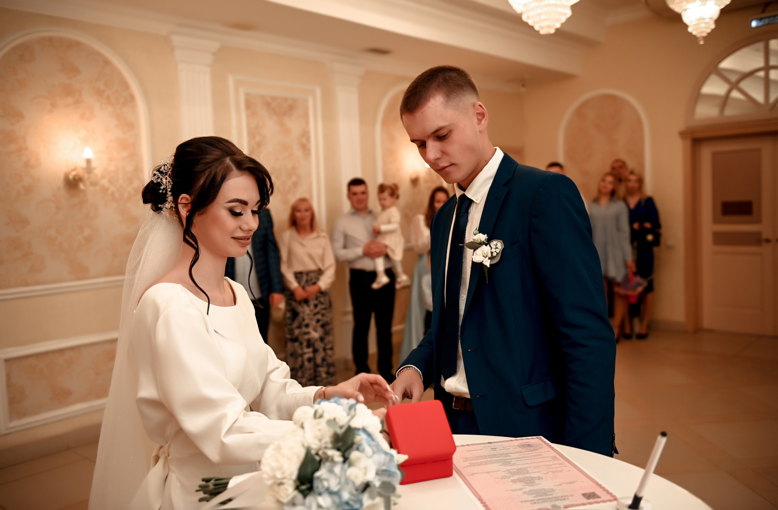 Небольшая часть фото со свадебной съемки Алексея и Даши. Свадебный, семейный, детский, контент фотограф в Омске Максим Ильин