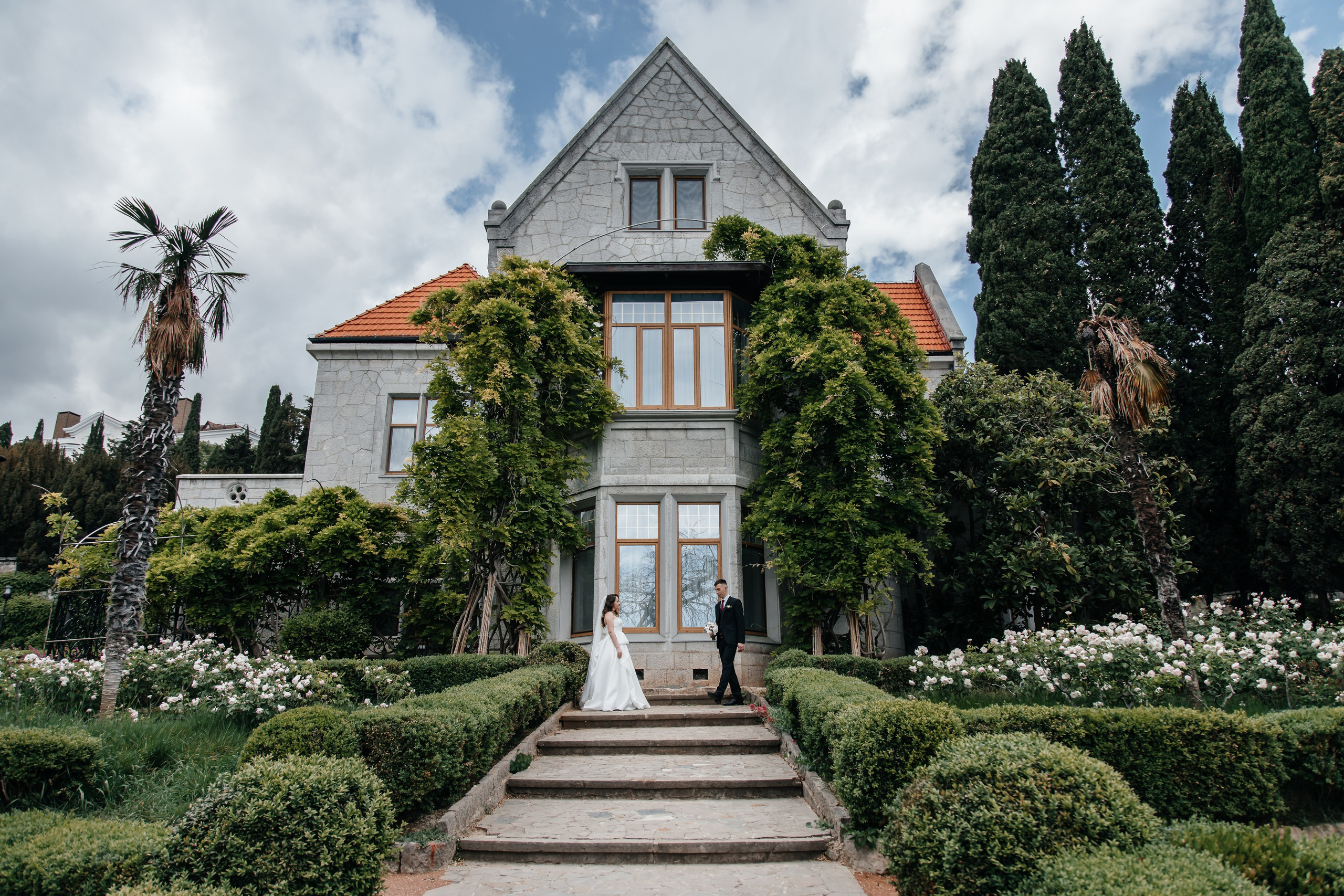 Парк Харакс, май в Крыму. Анонс свадьбы Ильи и Ксении. Свадебный фотограф в Крыму и Севастополе Ольга Баскакова