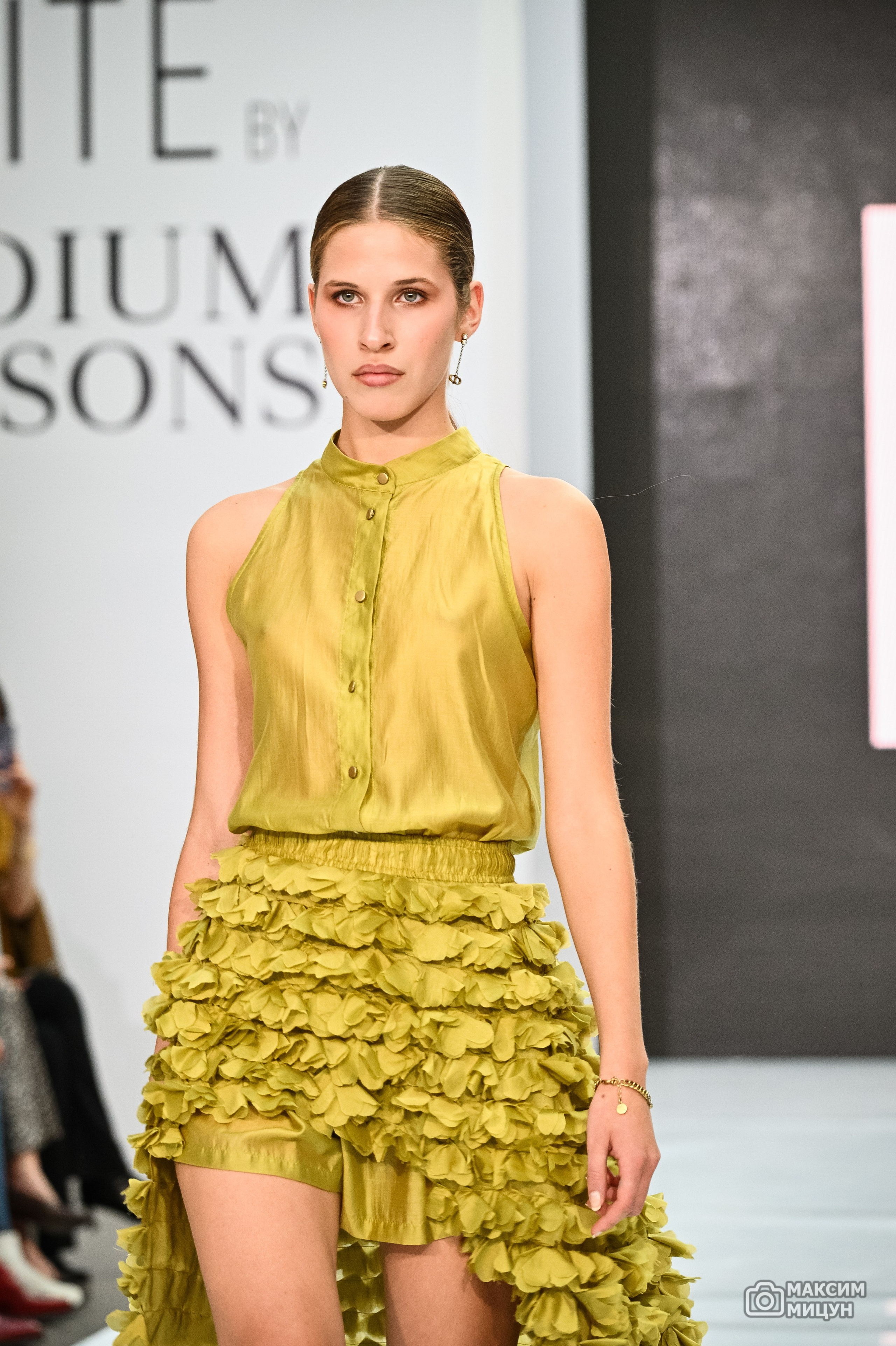 Модные показы. Фотограф Максим Мицун. Портрет, свадьба, репортаж, каталог