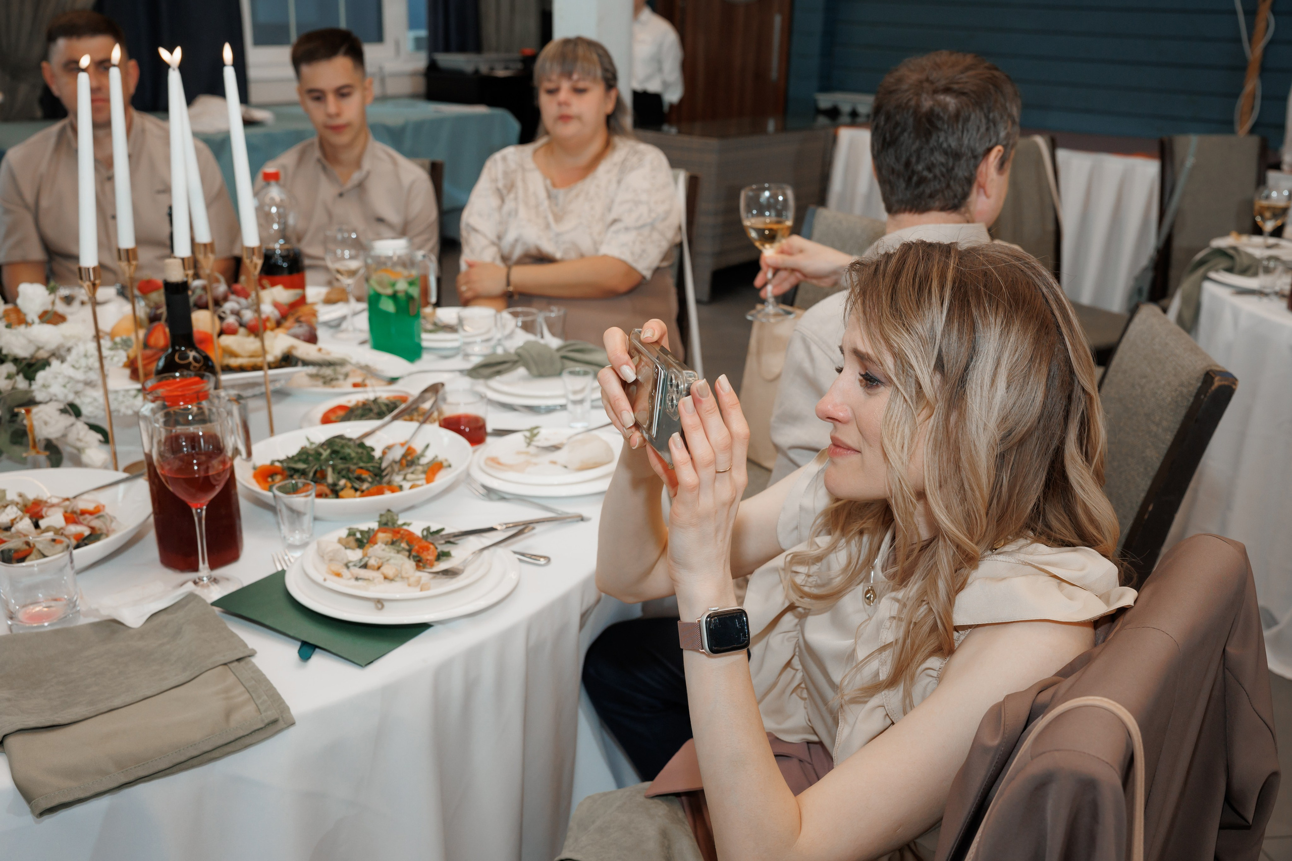 Регистрация в отеле Fish Point, ЗАГС Бутово, прогулка в Остафьево. Свадебный и репортажный фотограф (Москва, Королев и другие)