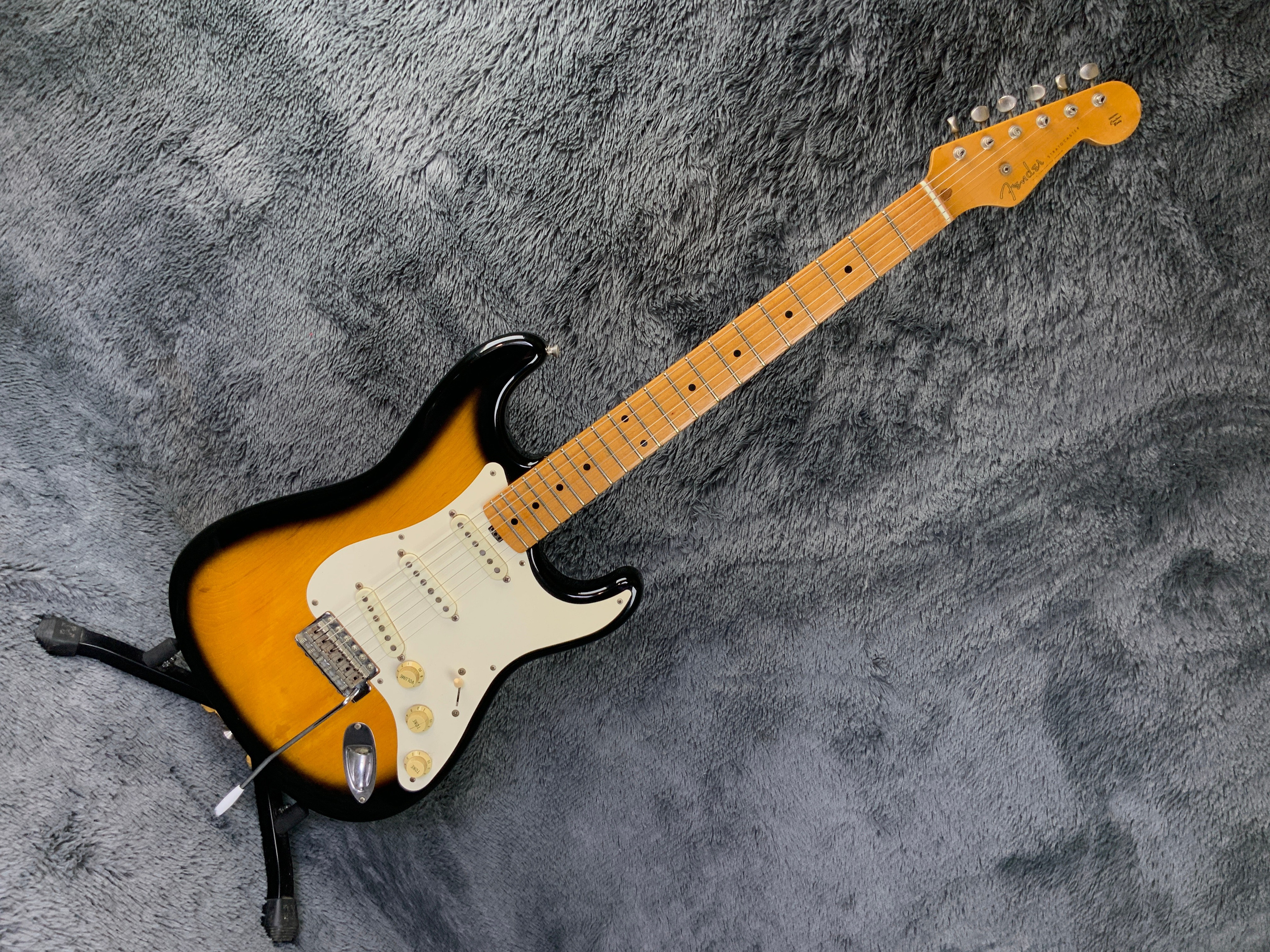 Fender Stratocaster Custom Edition ST54-75RV Real Vintage