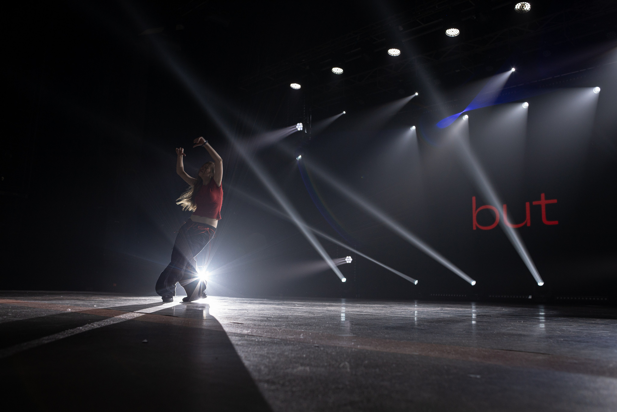 Отчетный концерт Universe. Фотограф в Пермском крае Матвей Раттер