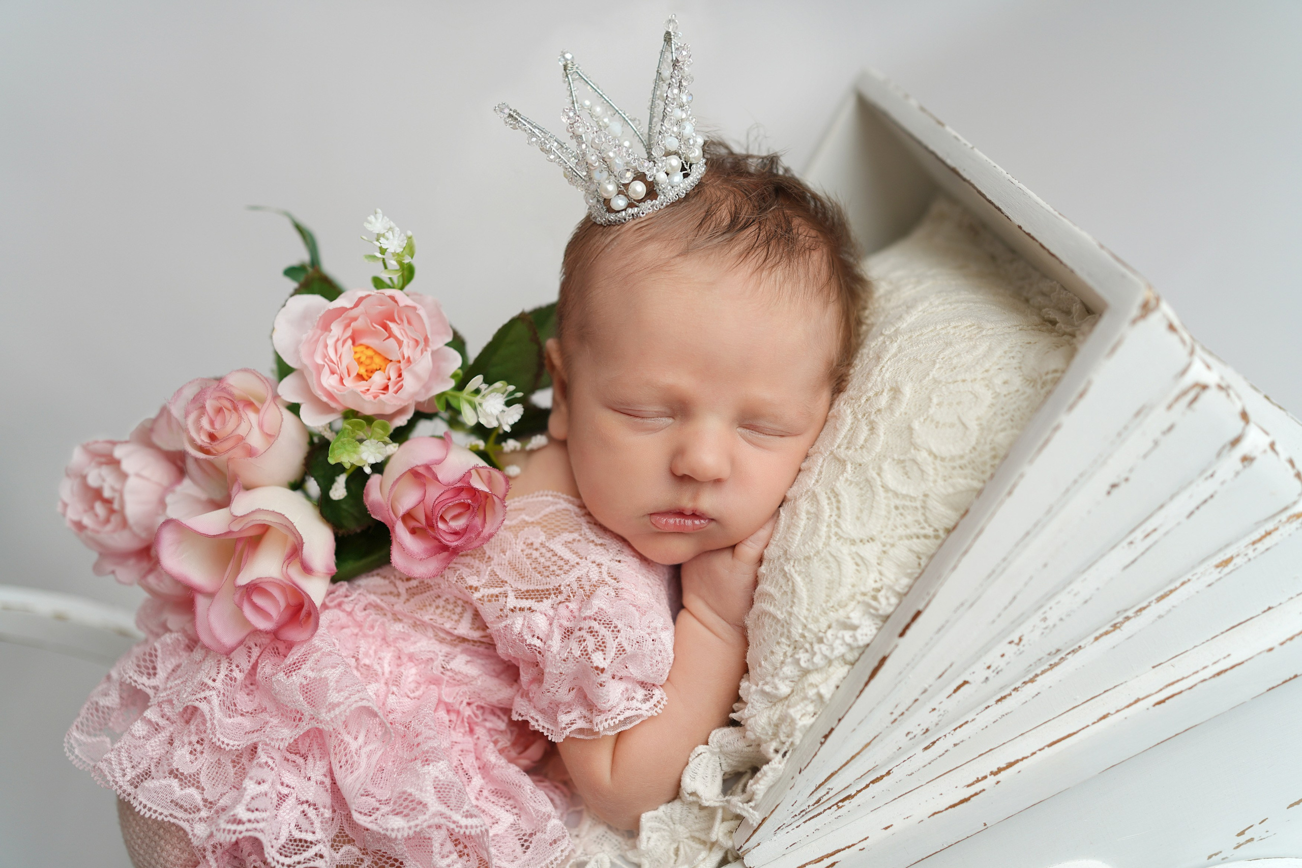 Новорождённые девочки. Детский фотограф и фотограф новорожденных в Калининград Оксана Иваний