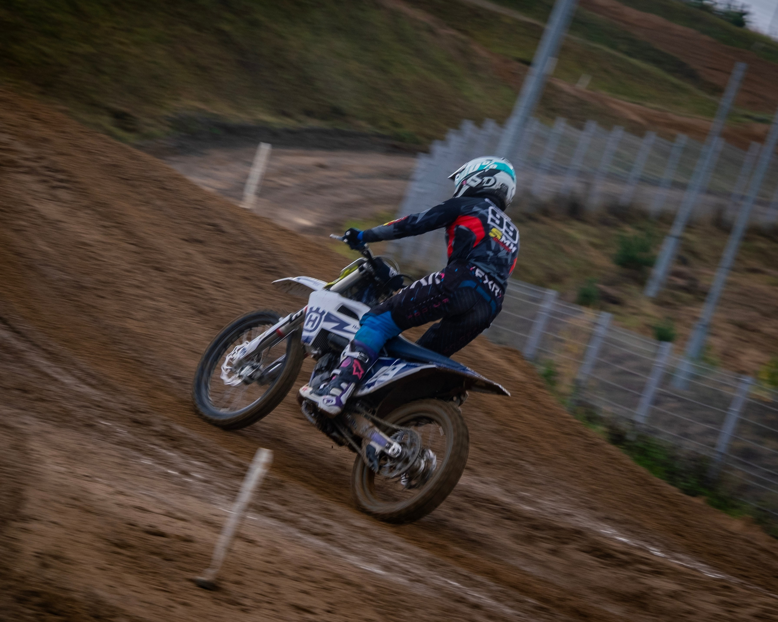 Мотокросс (Игора Драйв). Автомобильные фотографии и рисунки в Санкт-Петербурги Пашков Дмитрий