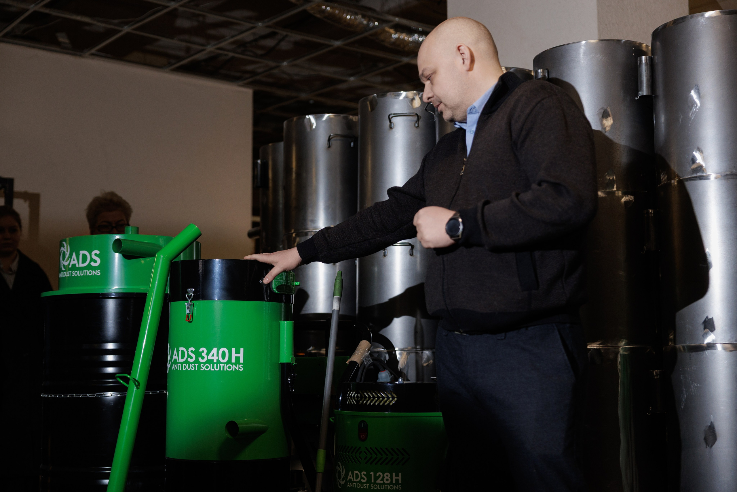 Пресс-тур в компанию Промпылесос. Контент для бизнеса в Екатеринбурге Полдень Медиа