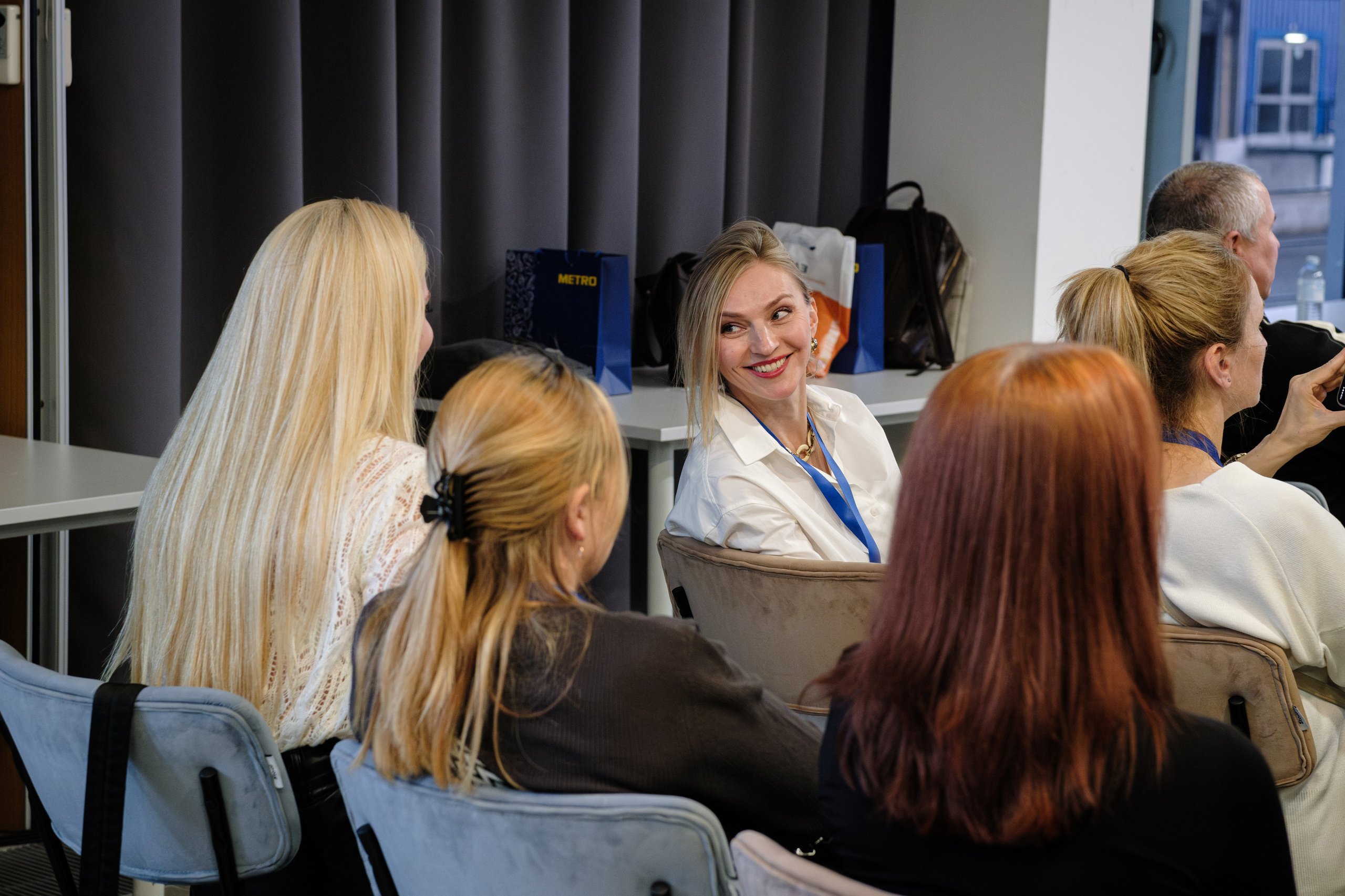 METRO. Репортажный и портретный фотограф в Москве Илья Спиридонов