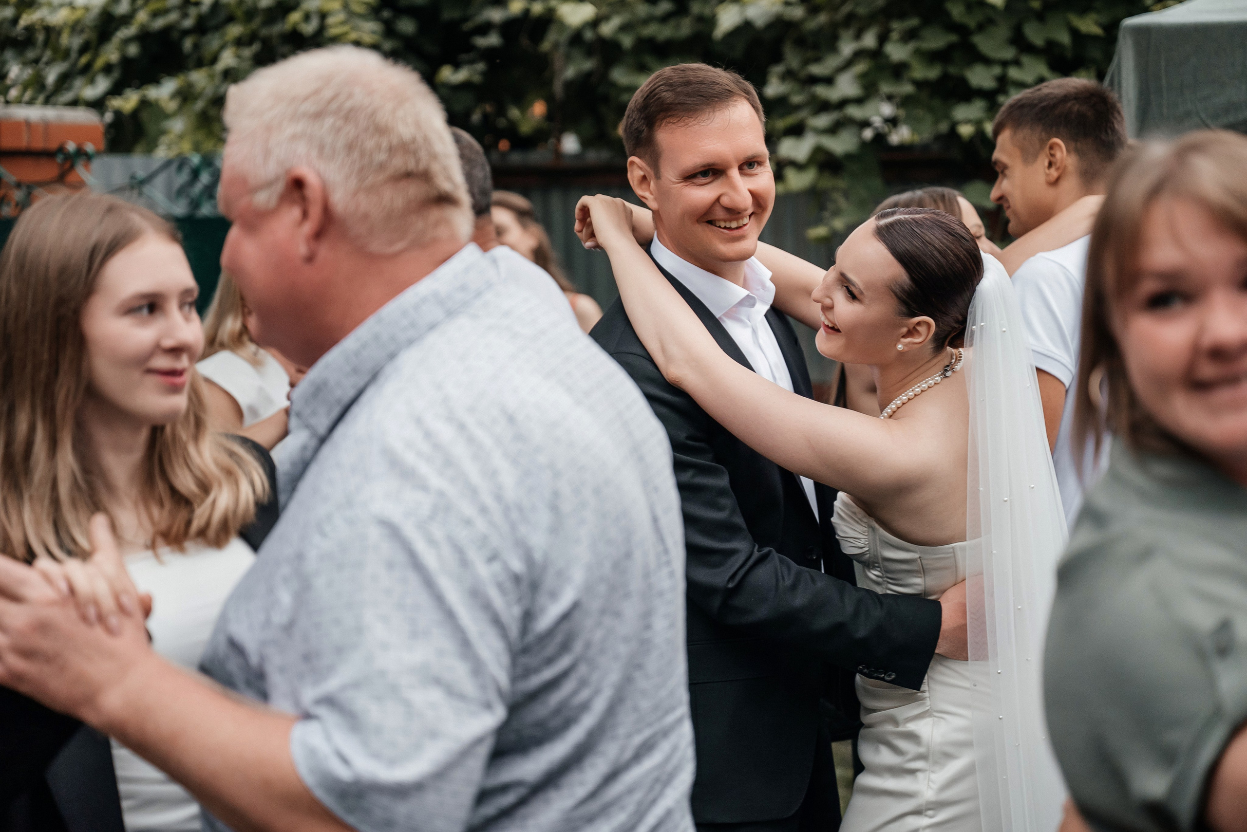 «Свадьба Даши и Артема». Школьный фотограф в Валуйках. Фотосессии для выпускников и изготовление выпускных альбомов в городе Валуйки и в Белгородской области