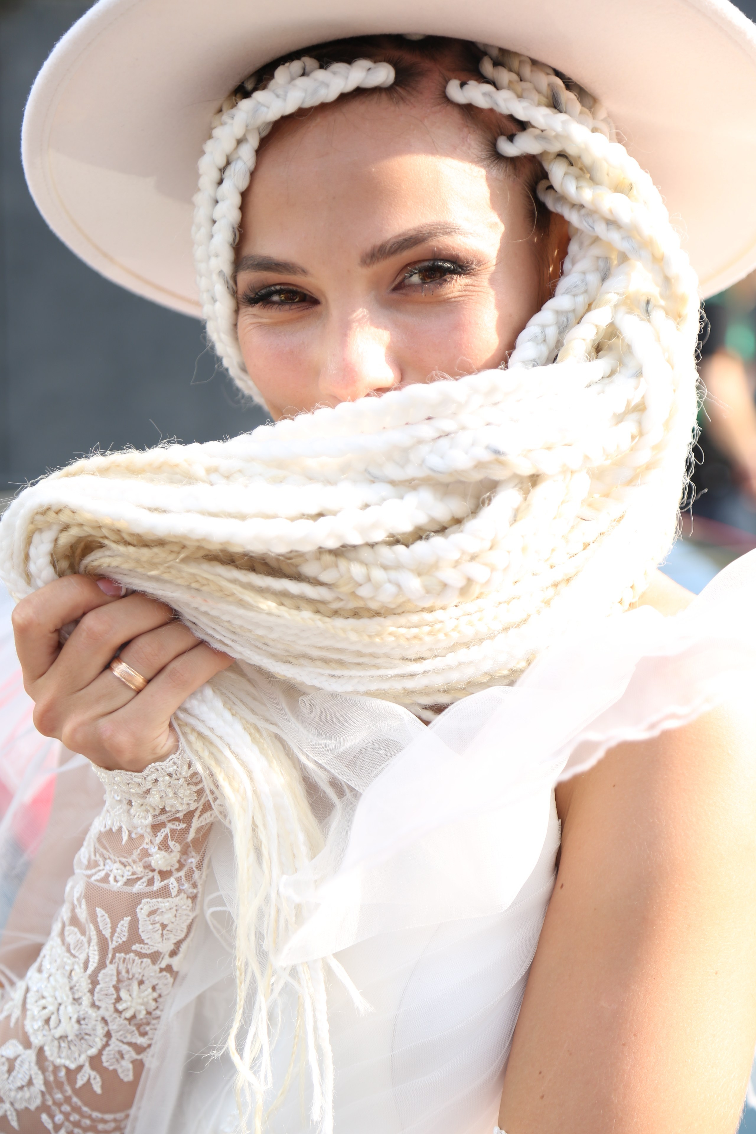 Свадьбы. Фотосессия в студии в Москве от профессионального фотографа услуги по доступным ценам