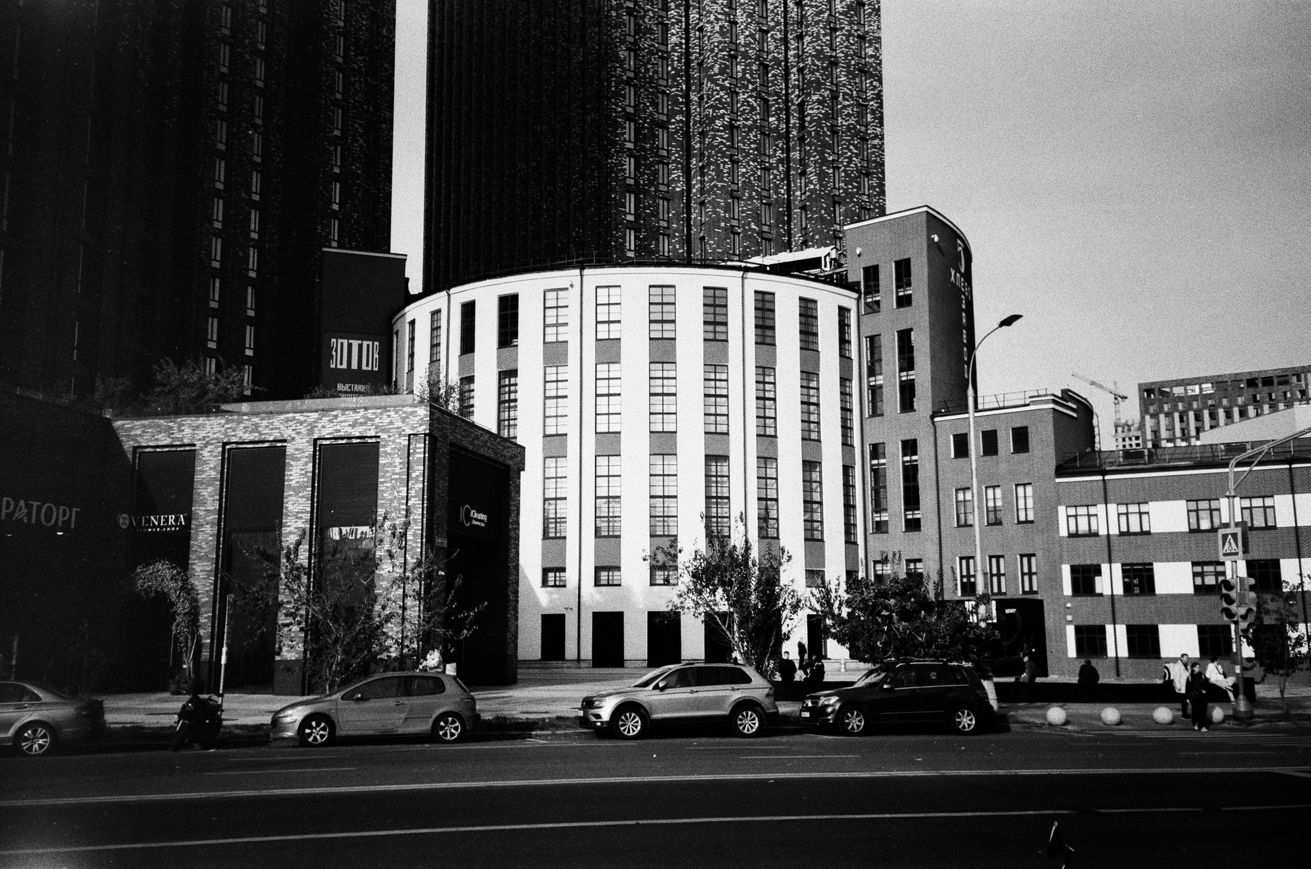 Центр Зотов / выставка От утопии к театру (Мейерхольд) / Cosina CX-1