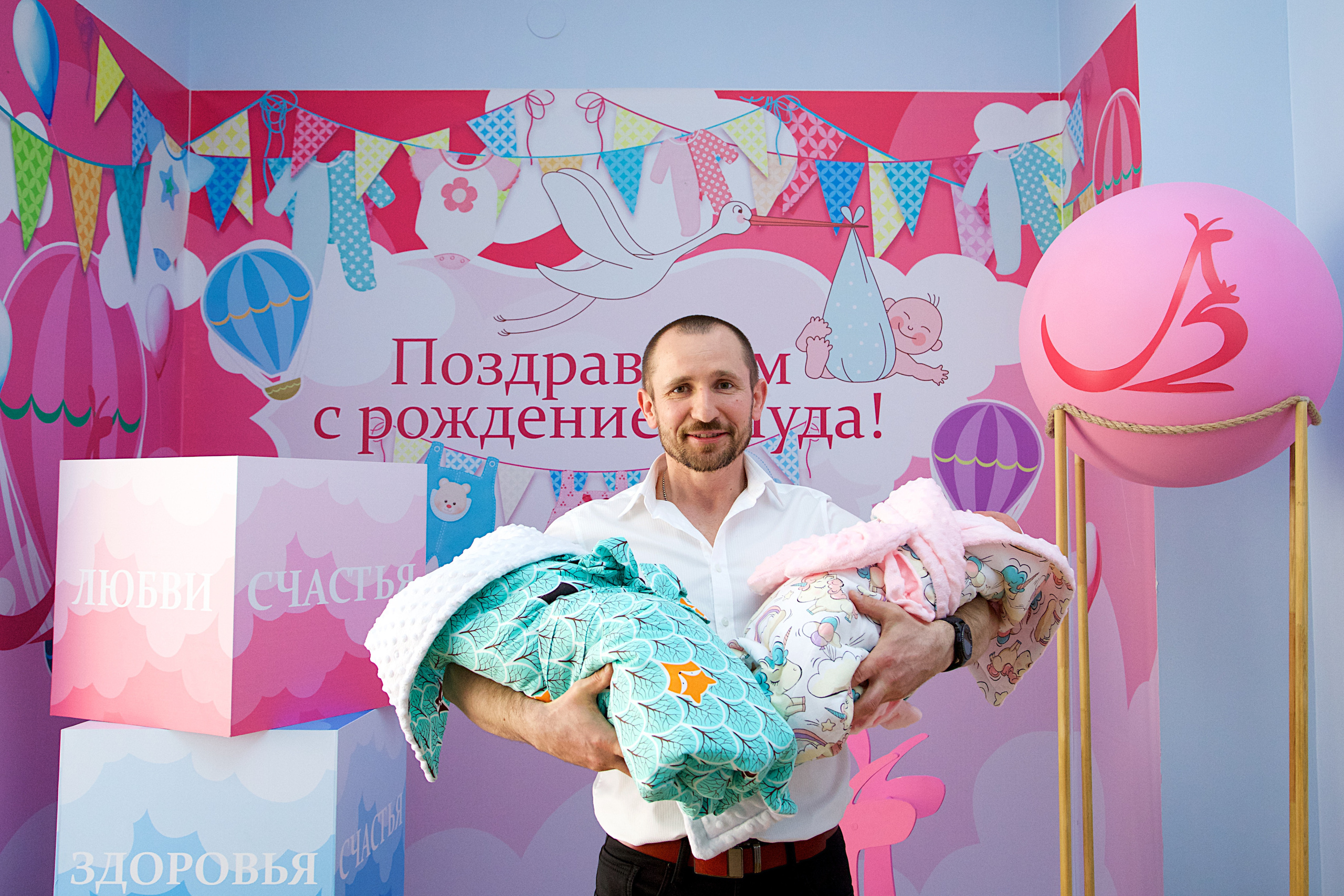 Смотреть Выписка. Детский фотограф новорожденных в Краснодаре Чижова Марина