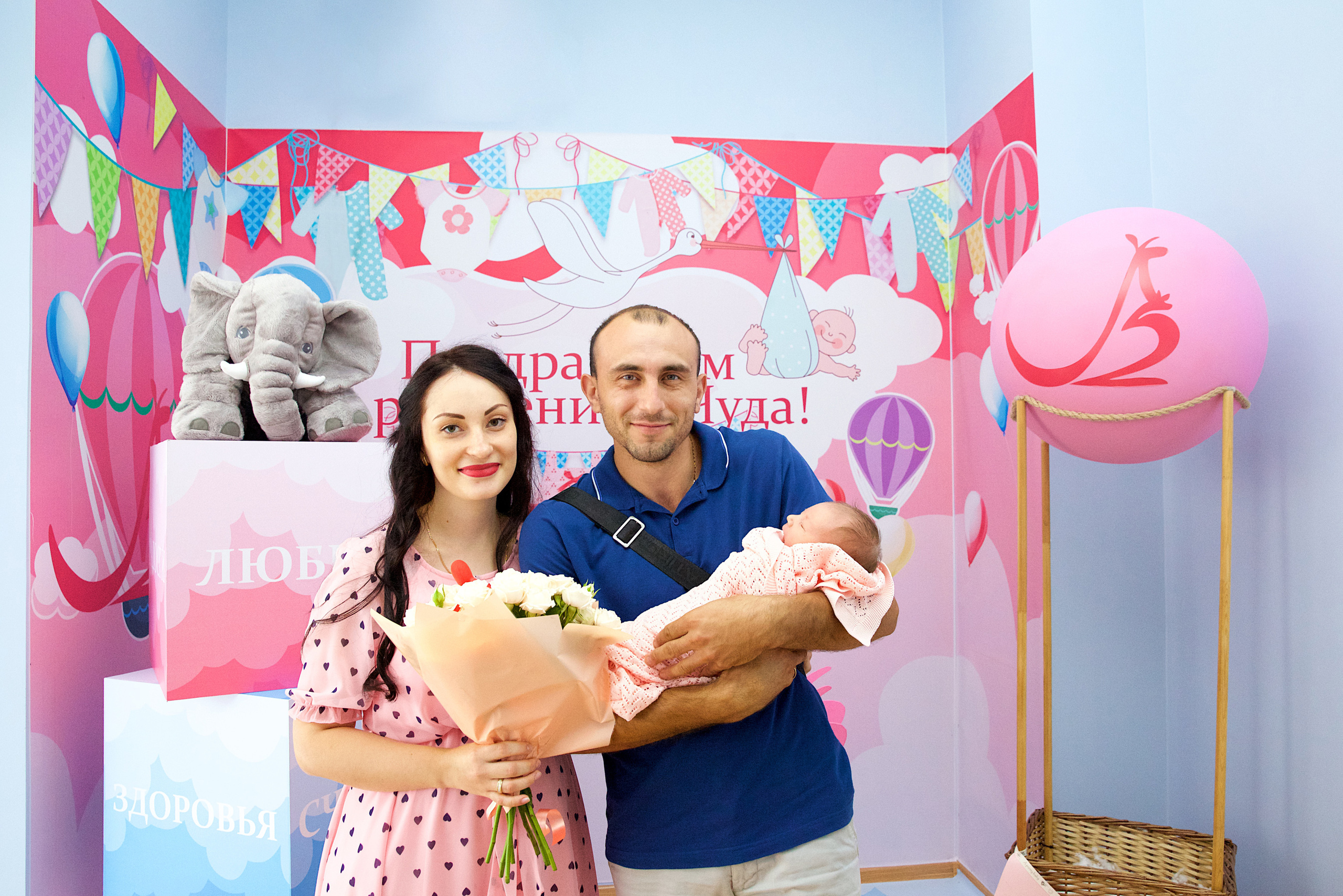 Смотреть Выписка. Детский фотограф новорожденных в Краснодаре Чижова Марина