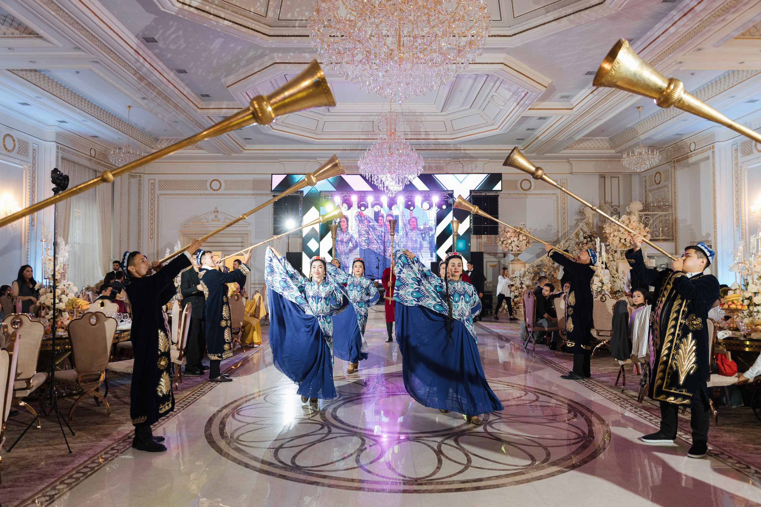 Акрам и Азиза