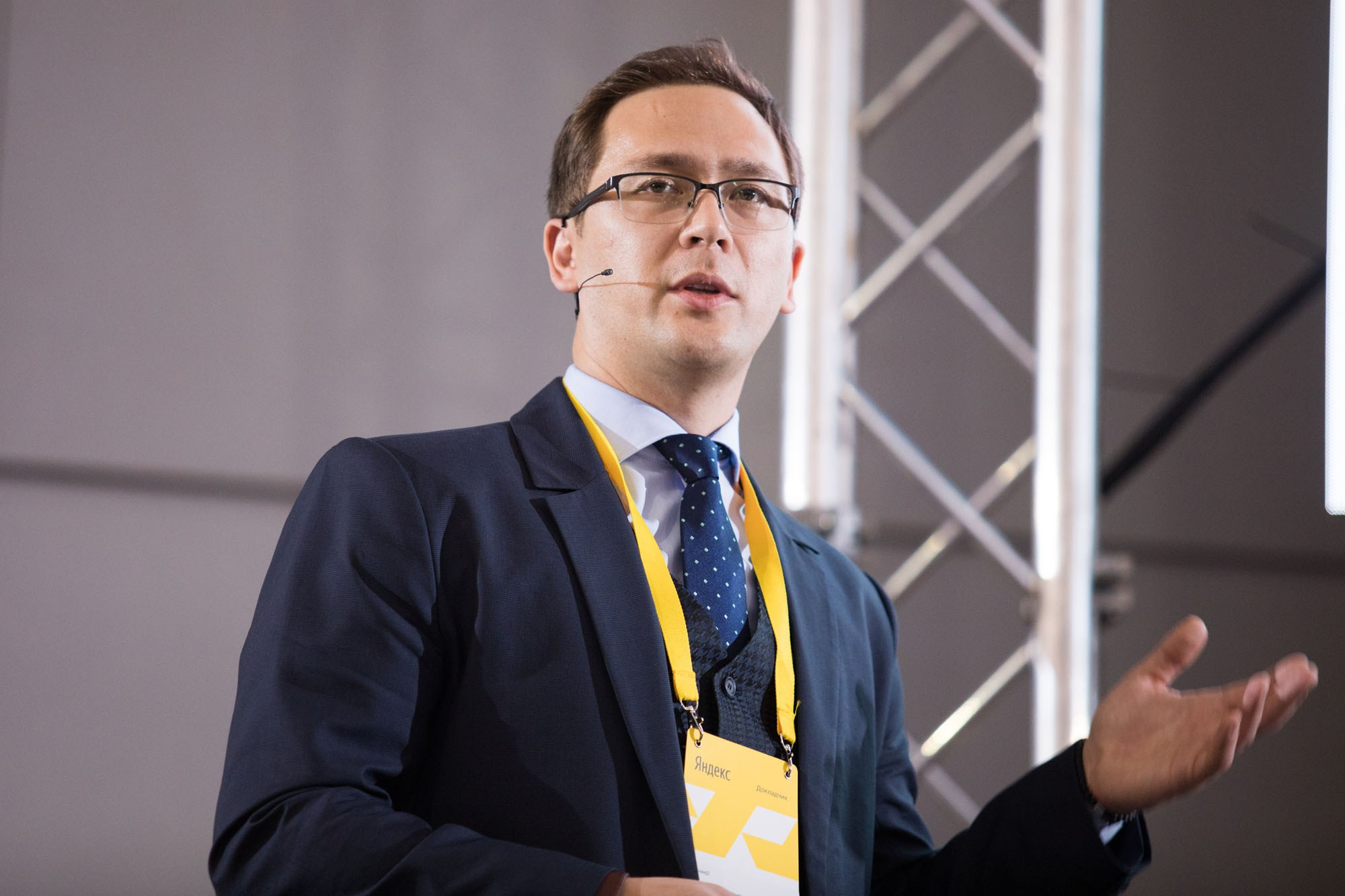 Яндекс — рекламные технологии для бизнеса. Репортажный фотограф во Владивостоке