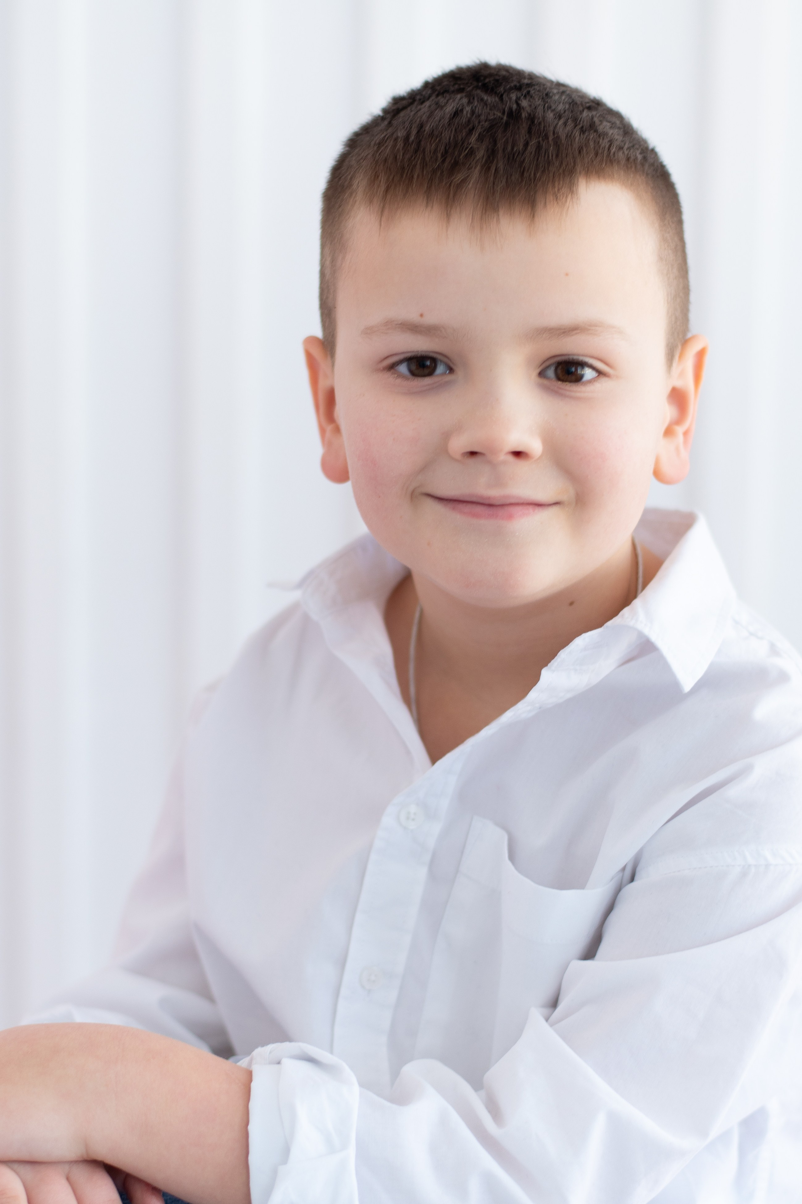 Оксана с семьей. Студийная съемка. Екатерина Бикбаева фотограф, видеограф, медиа-продюсер