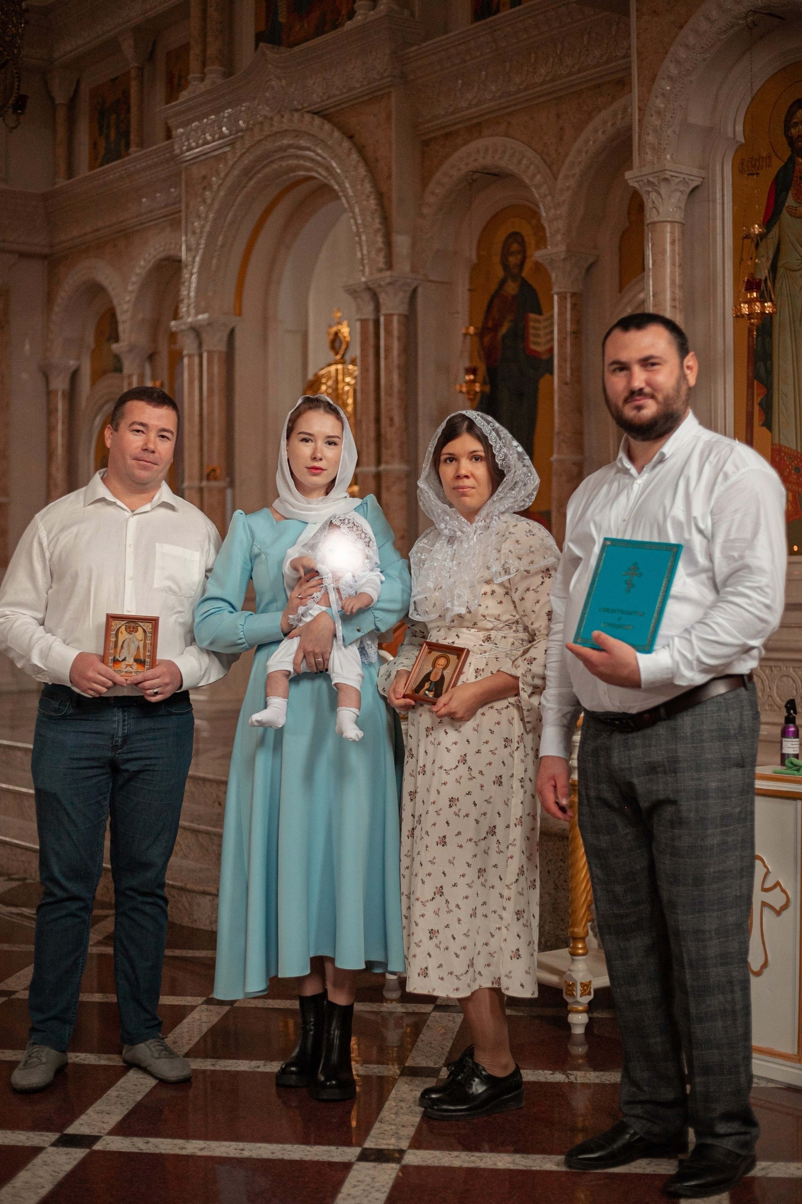 Таинство крещения. Фотограф Неверова Катерина