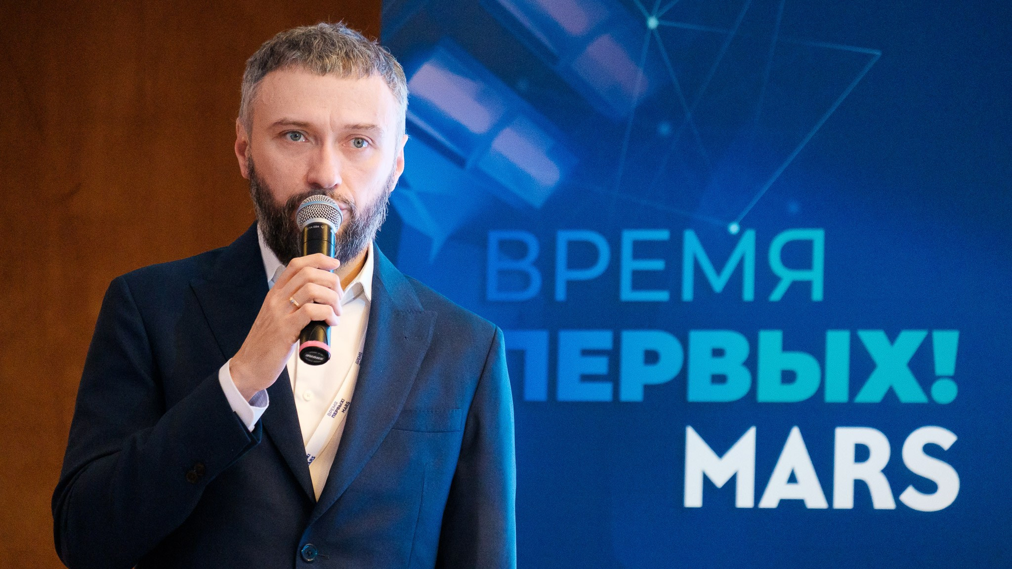 Время первых. Ретушер Довгуля Александр