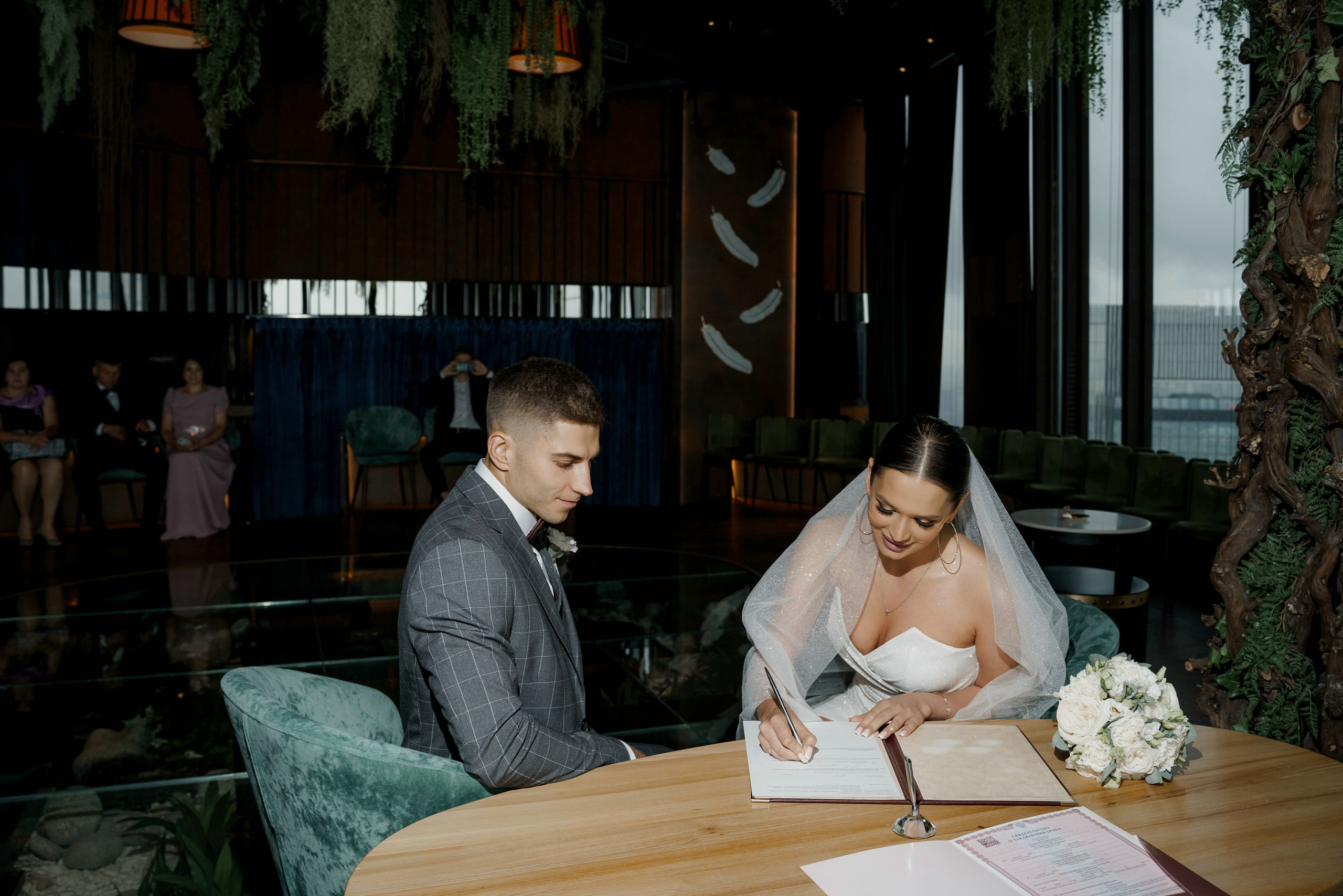 Роспись в ресторане Birds. Свадебный и семейный фотограф в Москве Светлана Зоткина