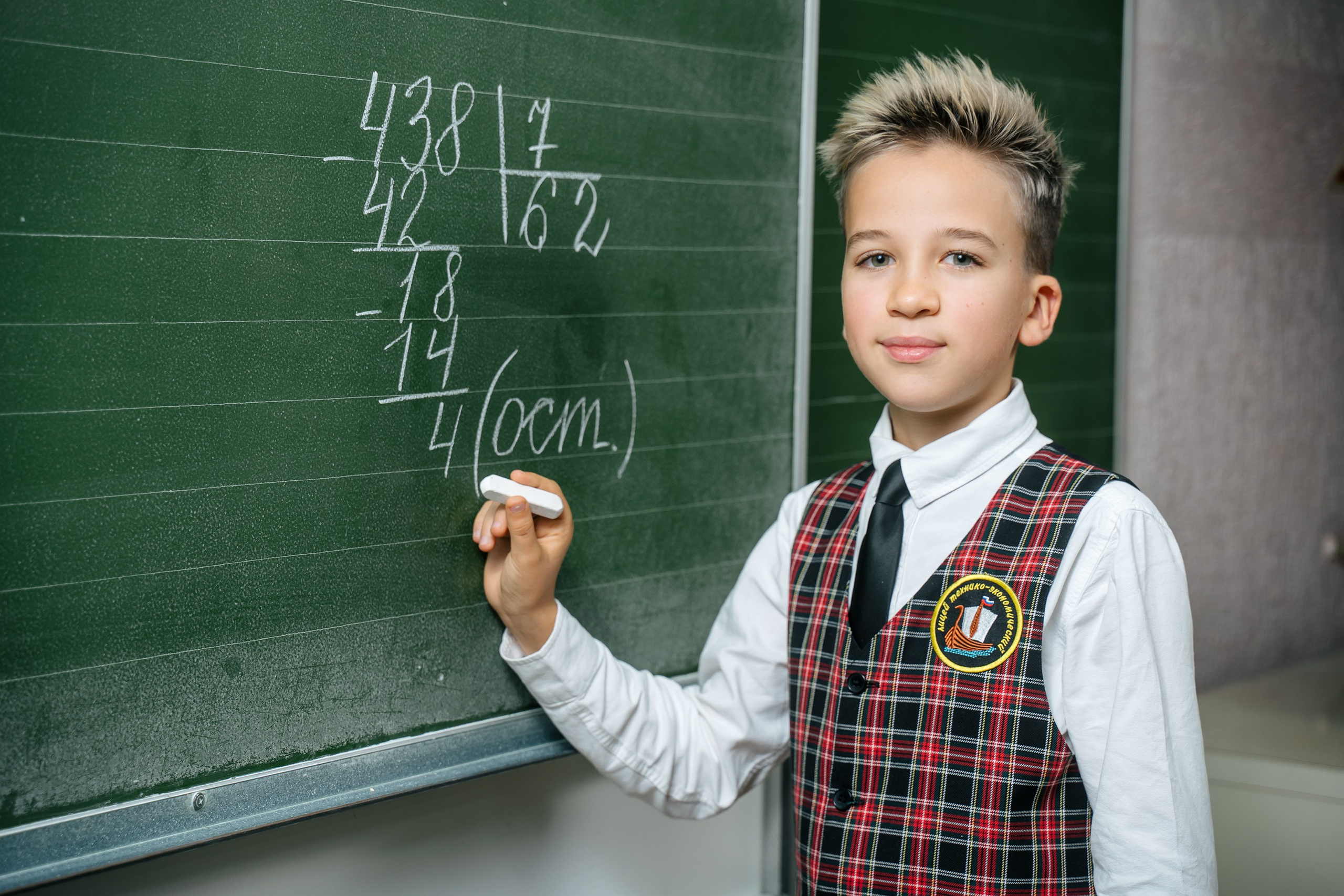 Фотографии с друзьями. Выпускные альбомы, школьные фотосессии в городе Новороссийске