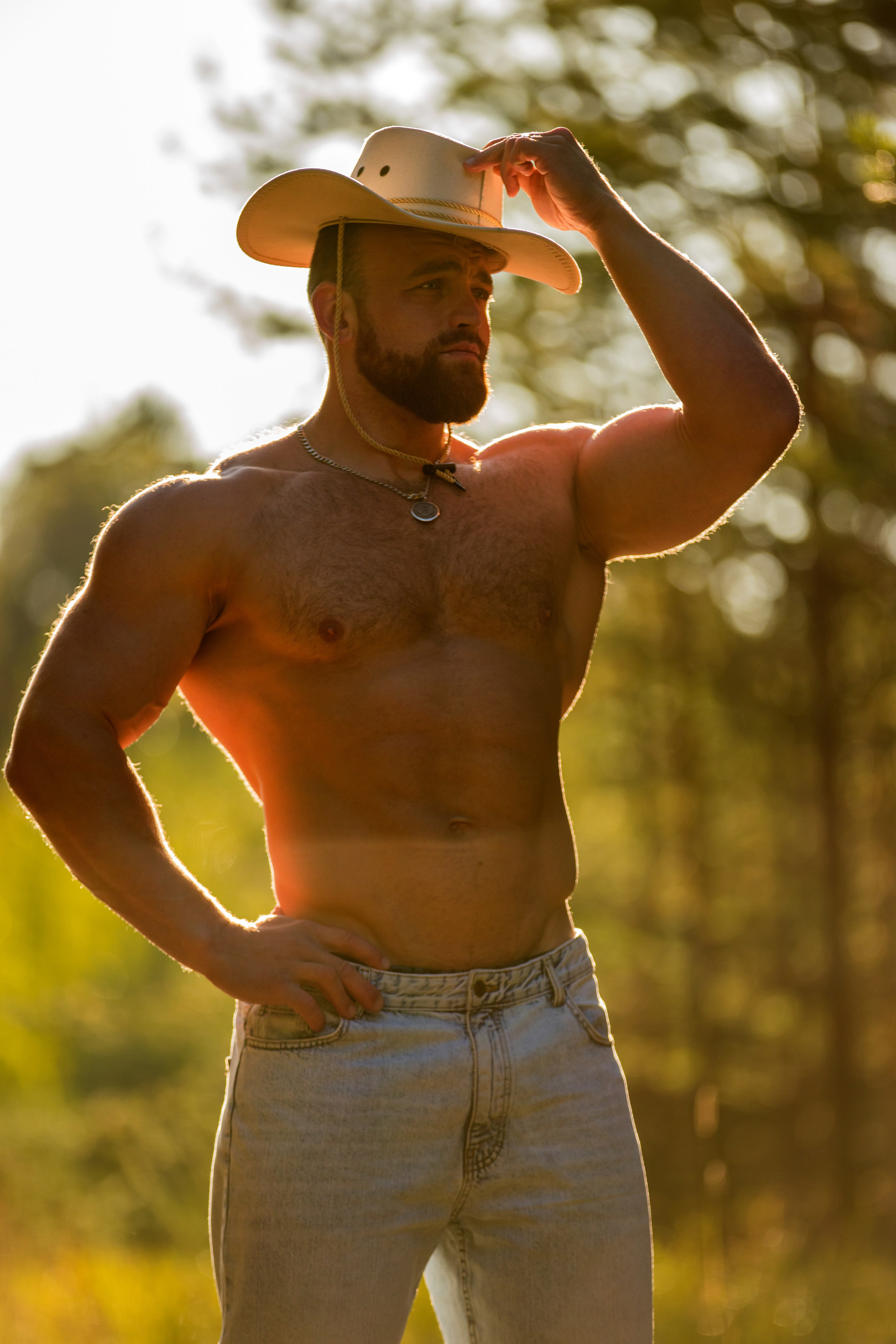 Эстетика мужского тела осень 2023. Фотограф-анималист Юлия Германика