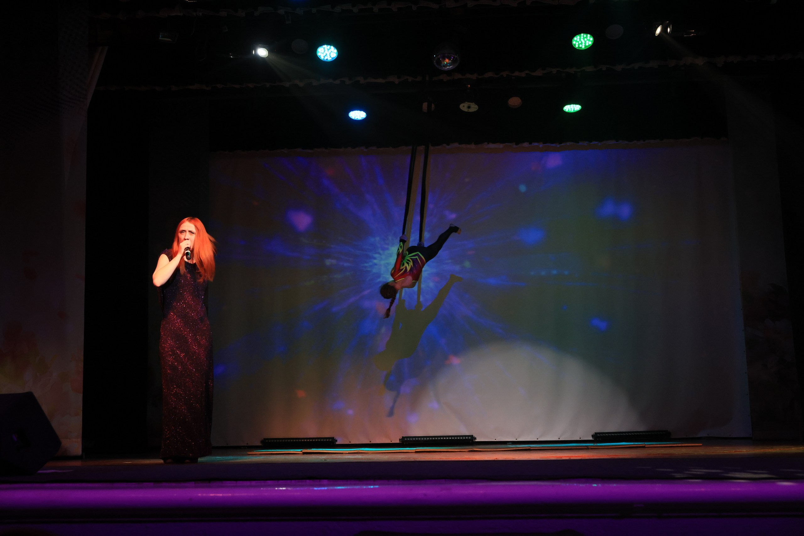 Концерт к 8 Марта в ДК «Металлург» г. Тула. Фотограф в Туле Крупский АнДРей. Фотостудия «КАДР71» в Туле