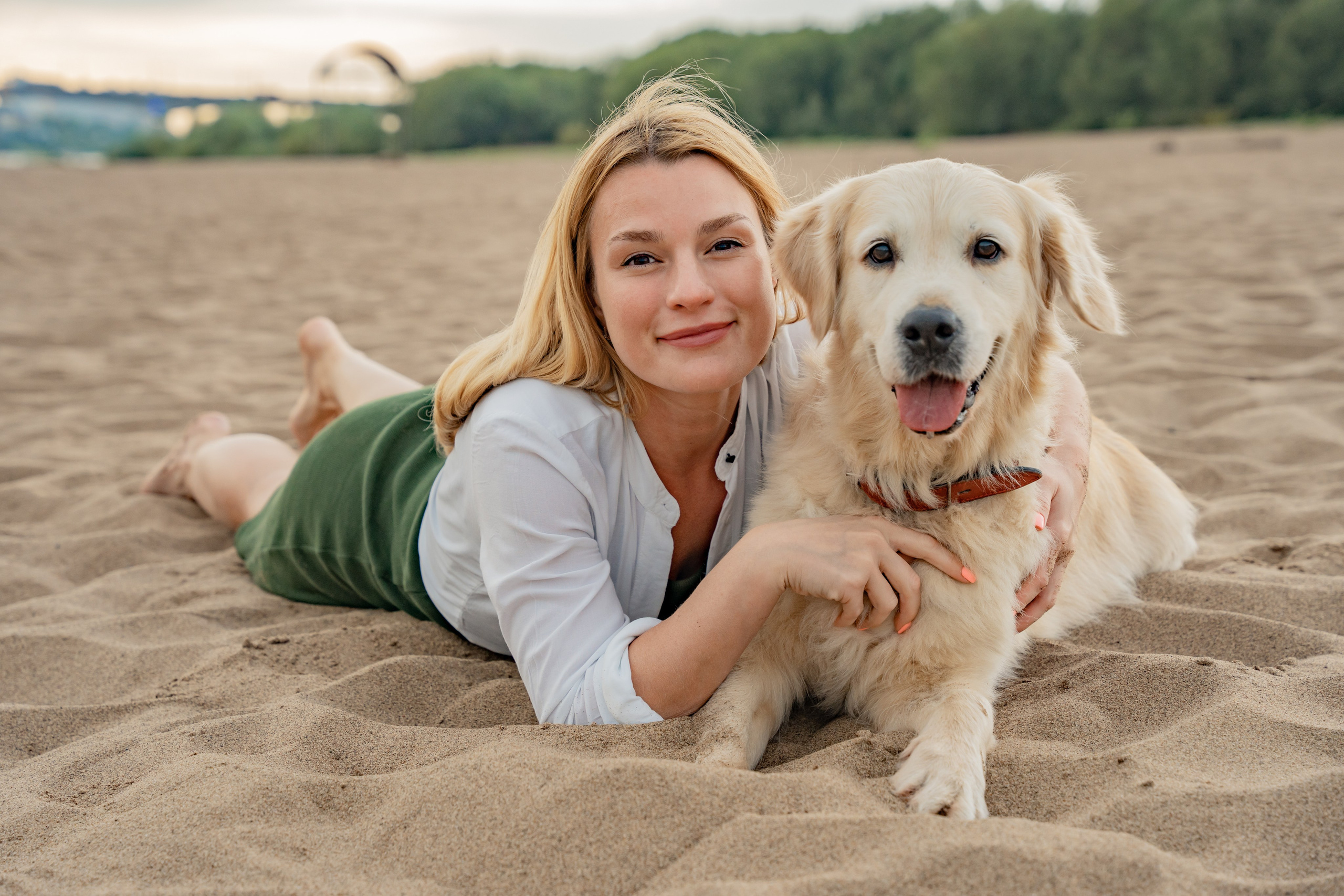 Прогулка с лапой. Пляж. Гроза