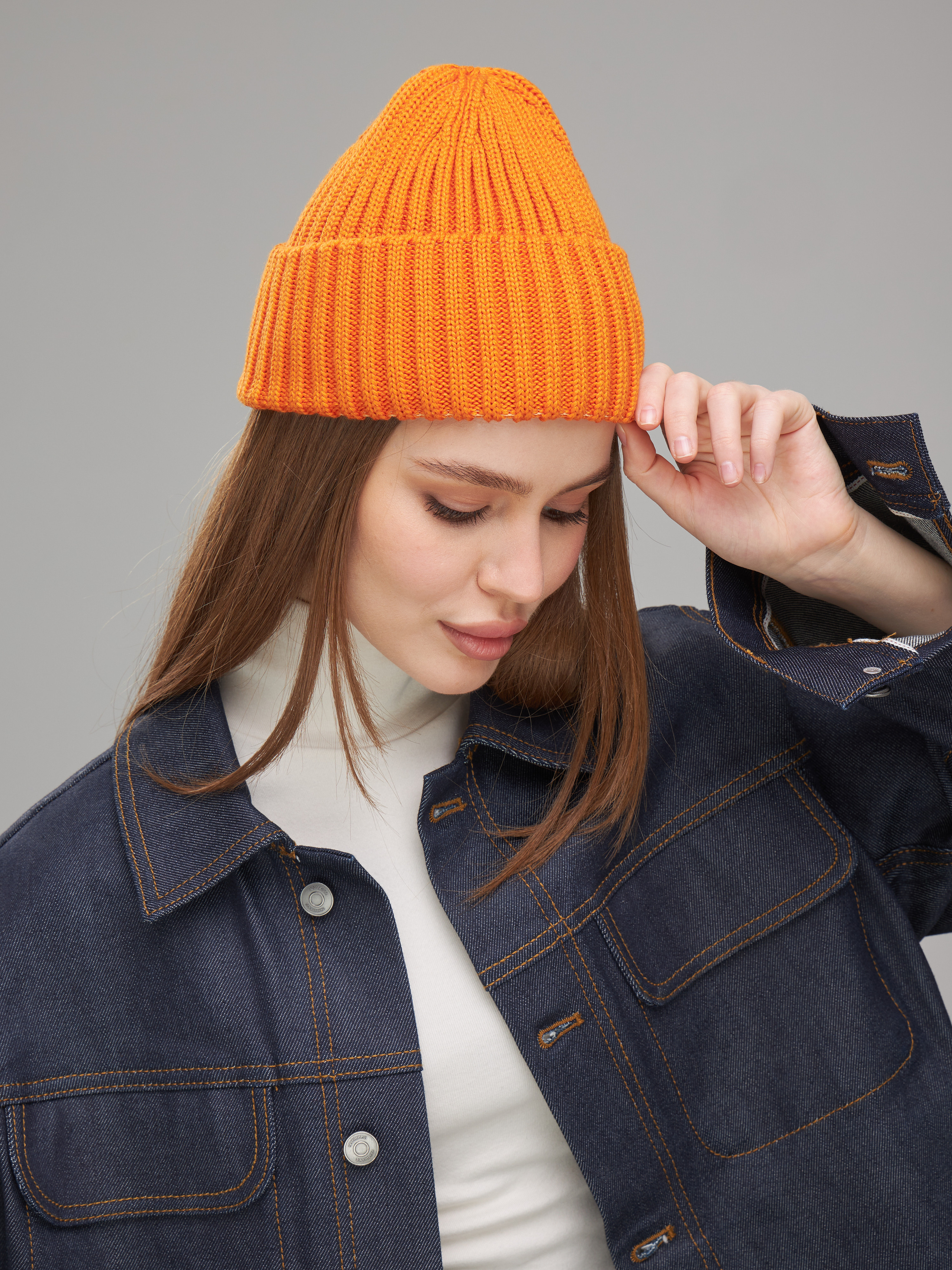 Фотосъемка шапок для маркетплейсов. Алексей Темнов — фотограф в Пятигорске