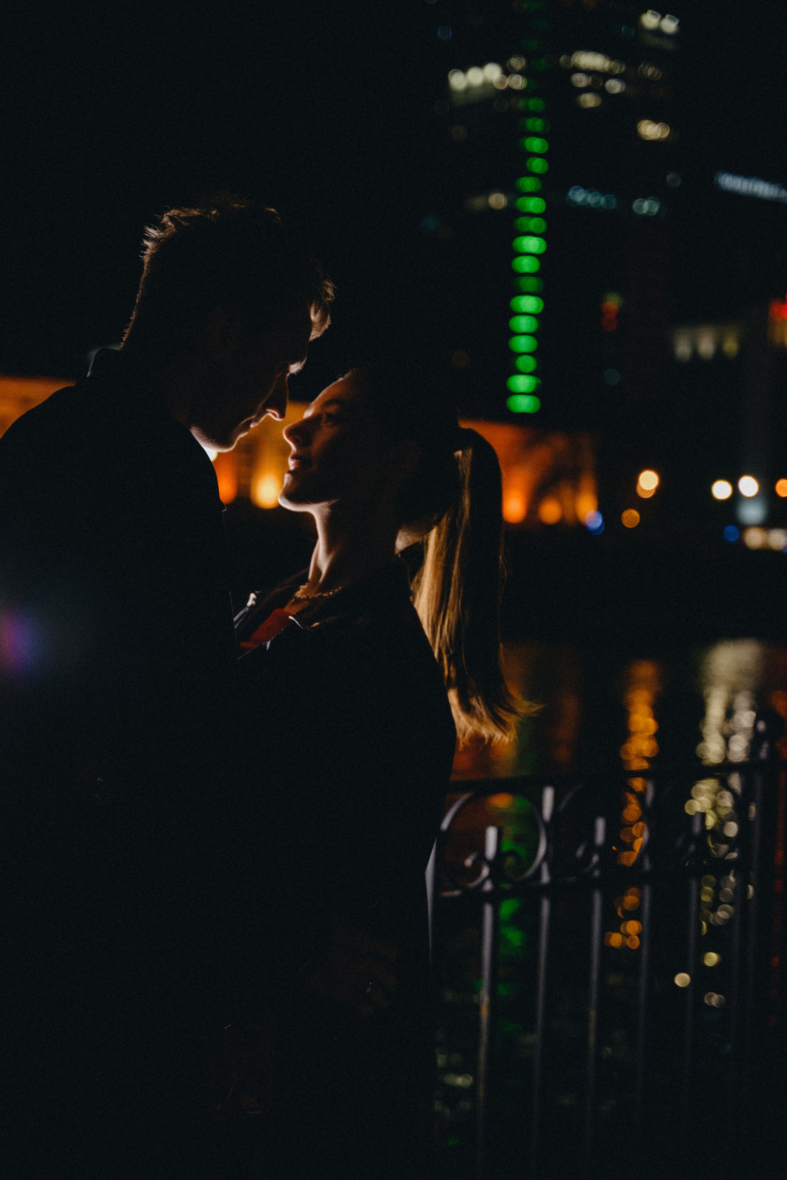 Любовь в ночном городе. Свадебный и портретный фотограф в Минске Наташа Каракулова