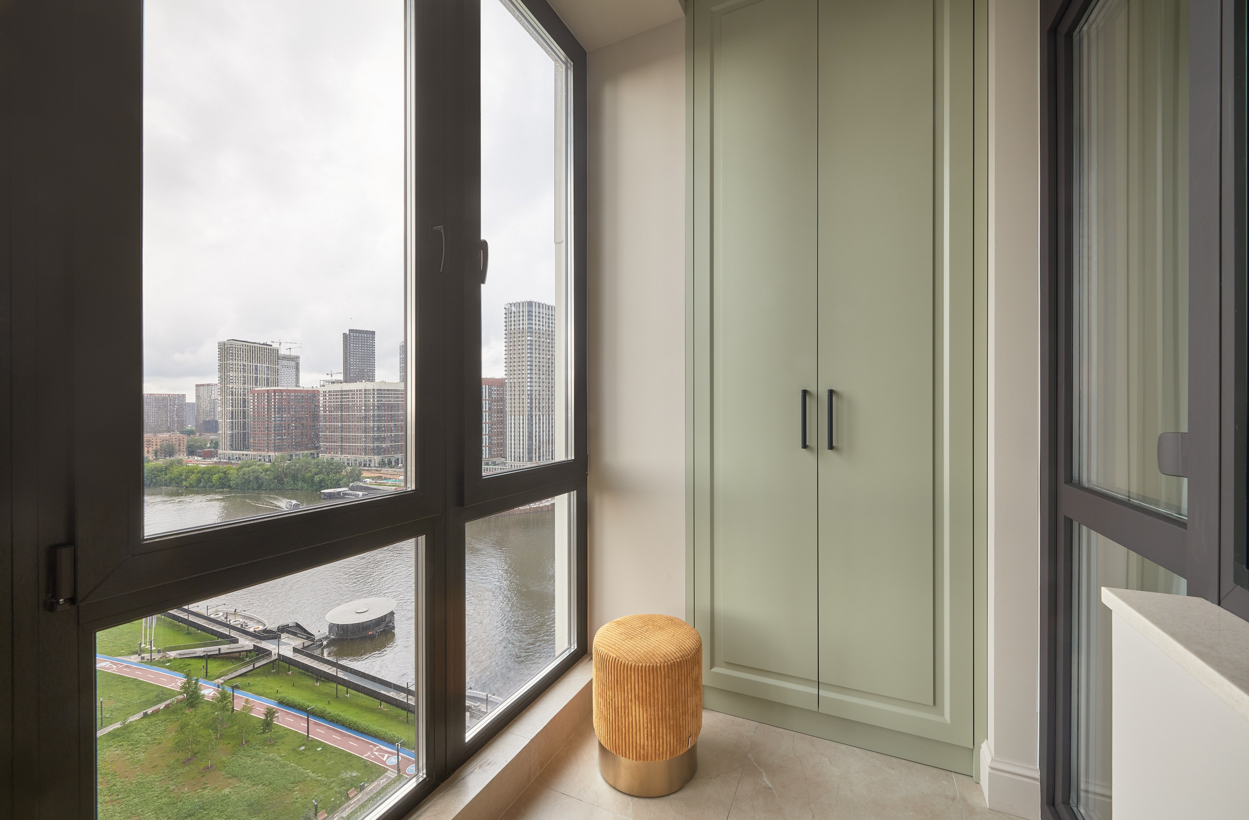 Лаконичный интерьер с акцентами. Фотограф Наталья Вершинина