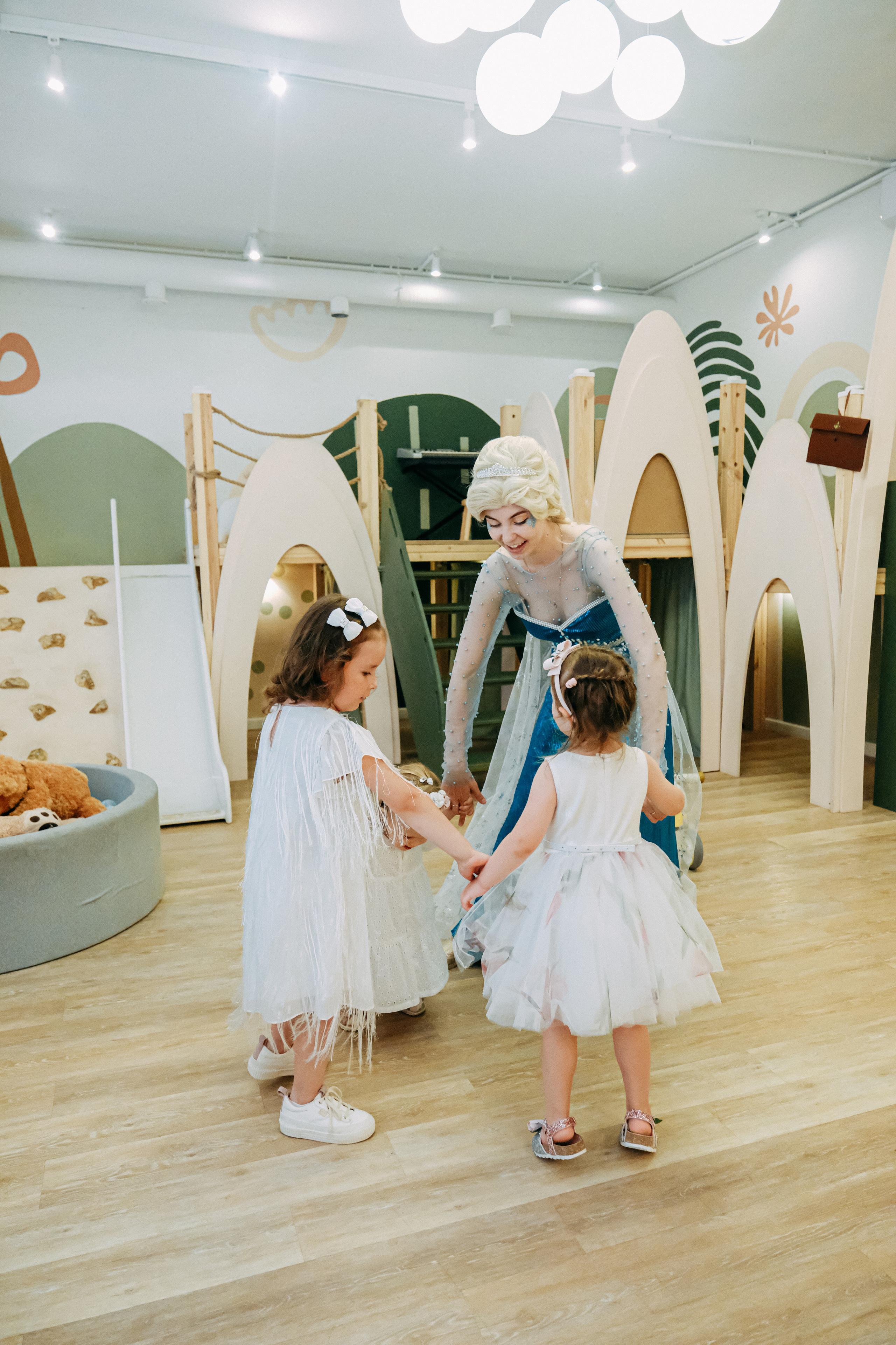 День Рождения " В гостях у Эльзы». Свадебный и семейный фотограф в Санкт-Петербурге Светлана Лантратова