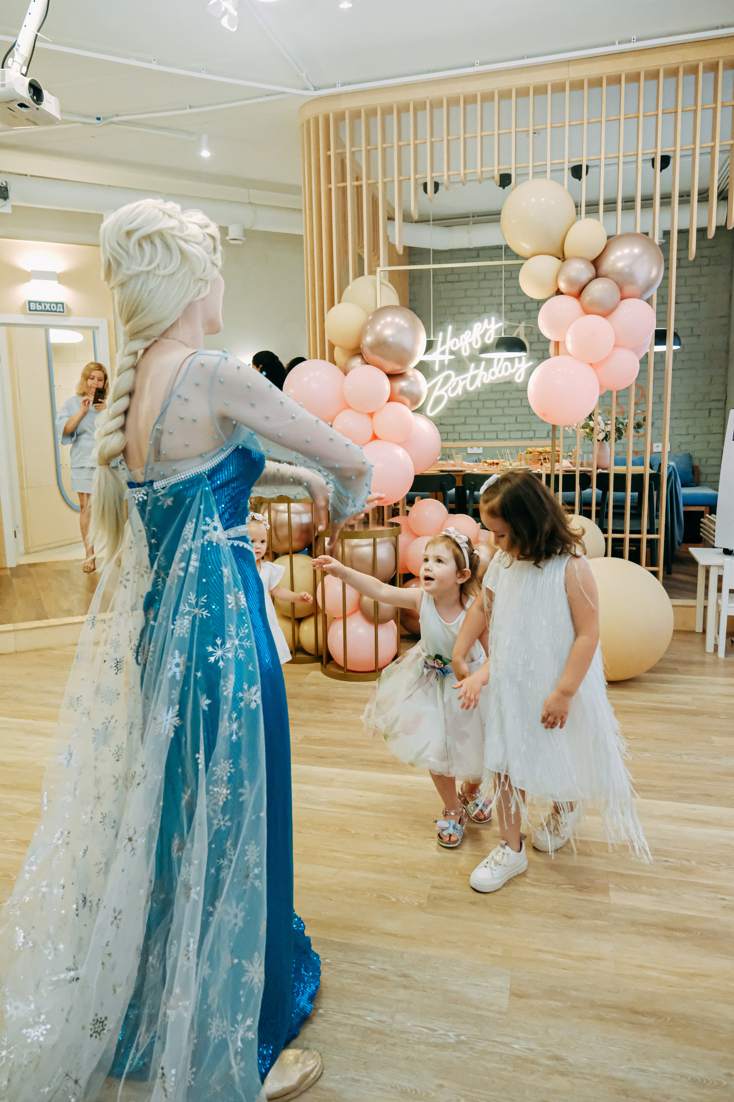 День Рождения " В гостях у Эльзы». Свадебный и семейный фотограф в Санкт-Петербурге Светлана Лантратова