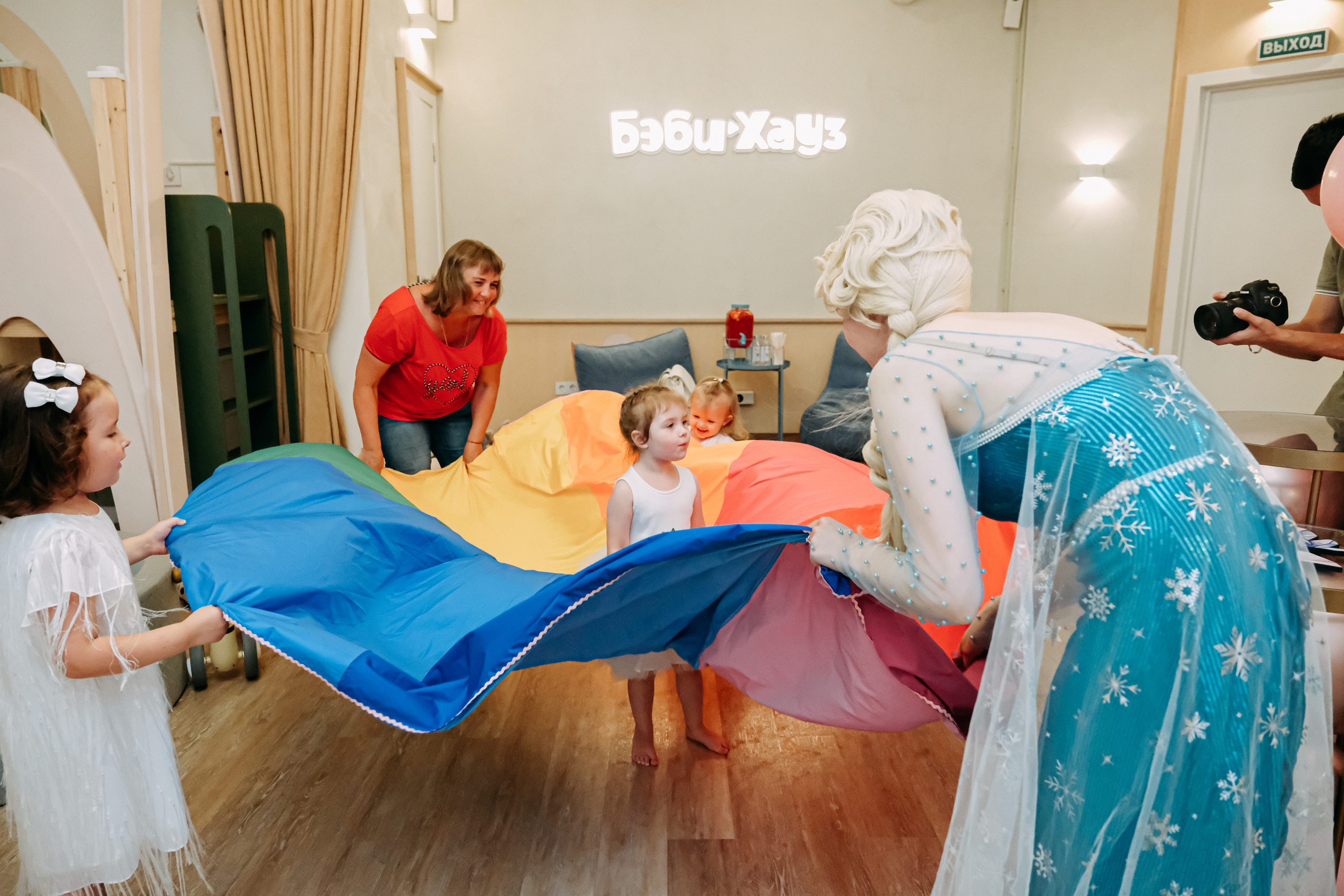 День Рождения " В гостях у Эльзы». Свадебный и семейный фотограф в Санкт-Петербурге Светлана Лантратова