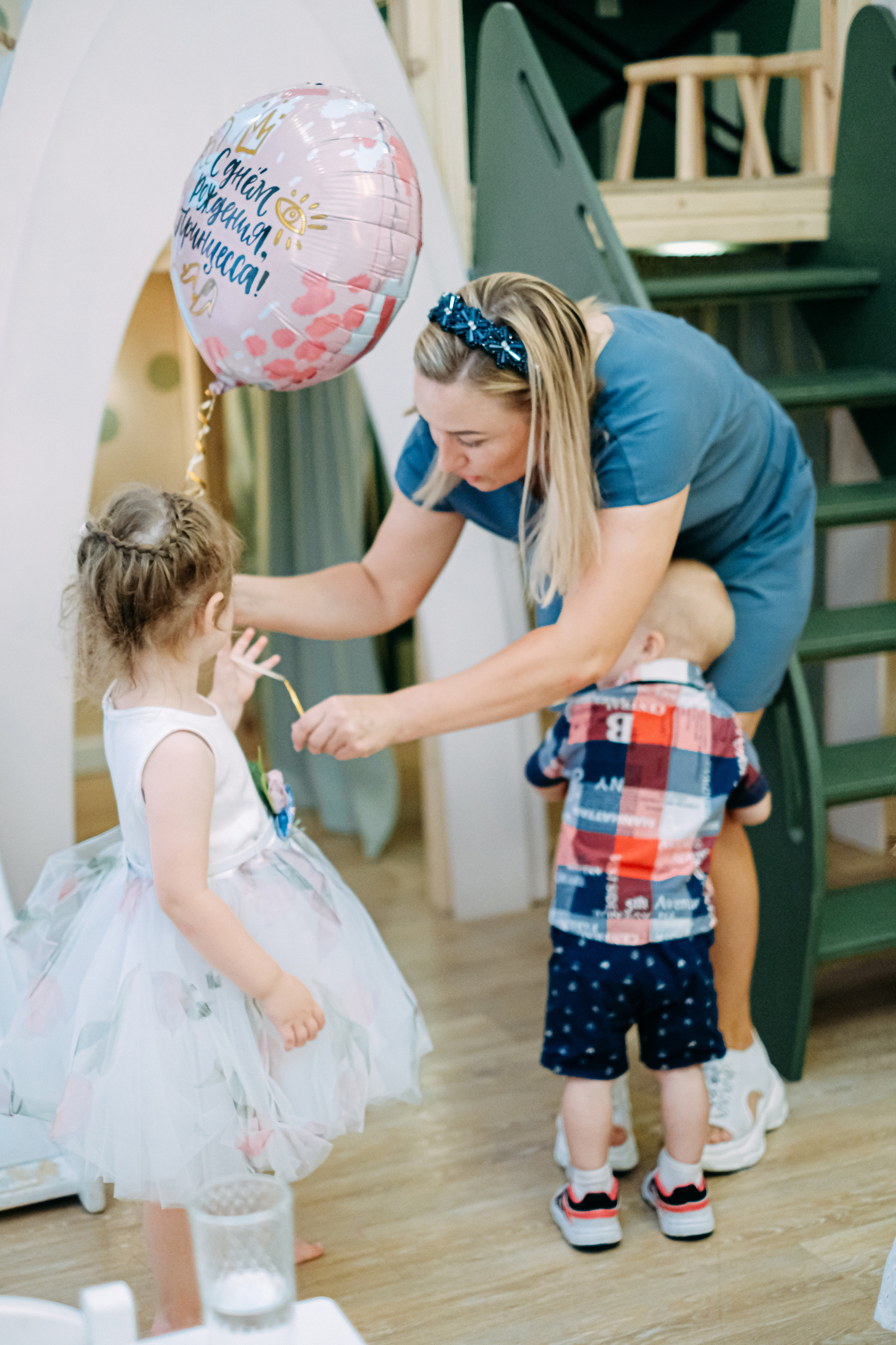 День Рождения " В гостях у Эльзы». Свадебный и семейный фотограф в Санкт-Петербурге Светлана Лантратова