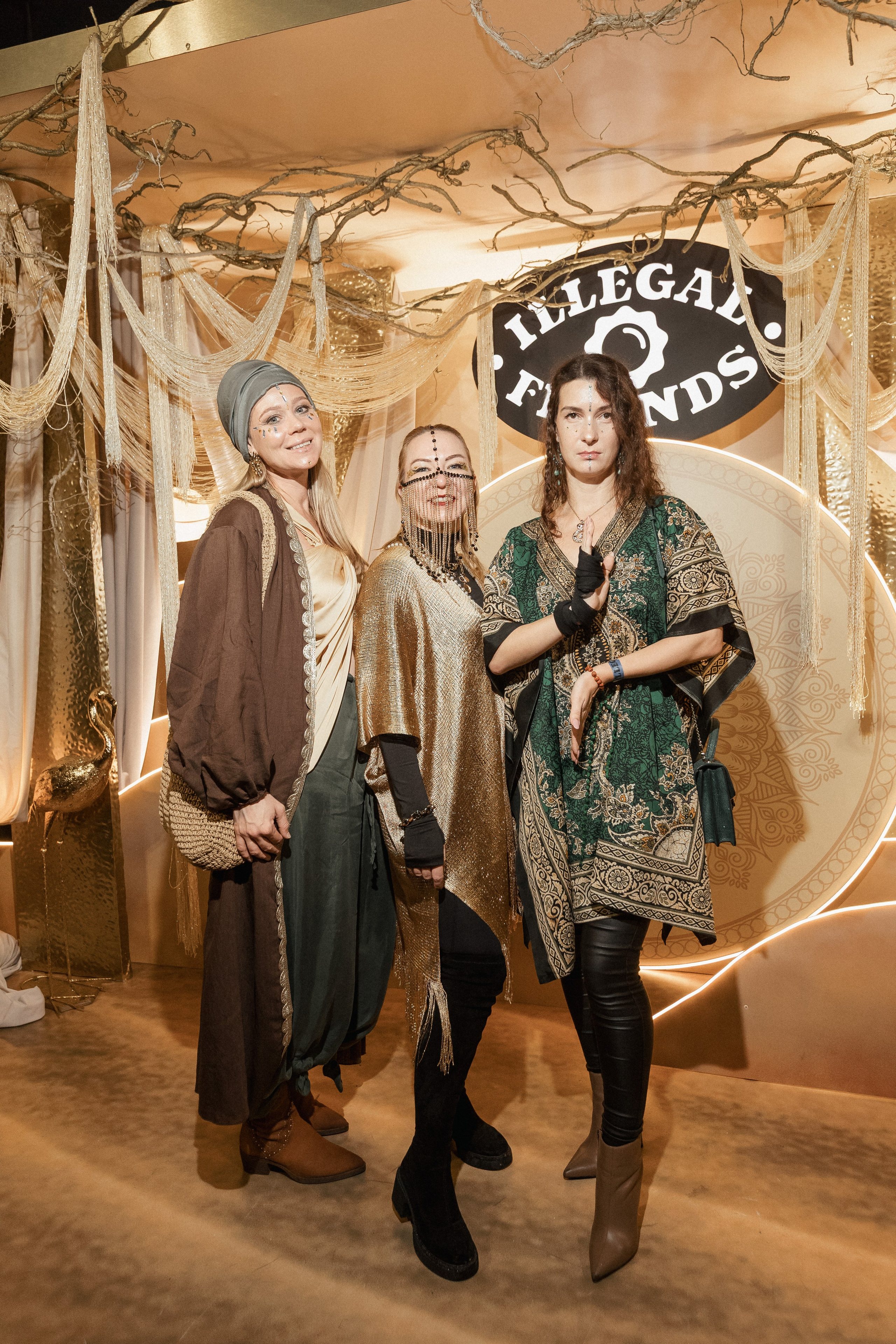 ILLEGAL FRIENDS — MIRAGE [PART I]. СВОИ. ФОТООТЧЕТЫ-СОБЫТИЯ-МЕСТА