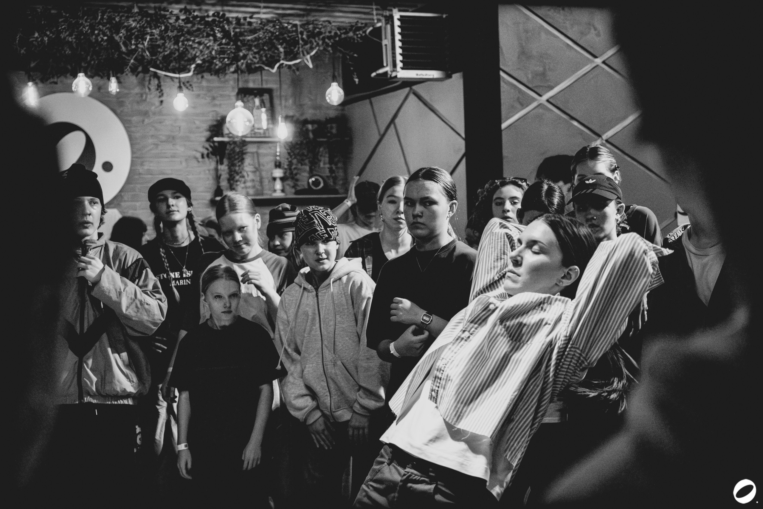 ODD.CLUB 04/04 (@youlovebu). Соня бу тебя сфоткала